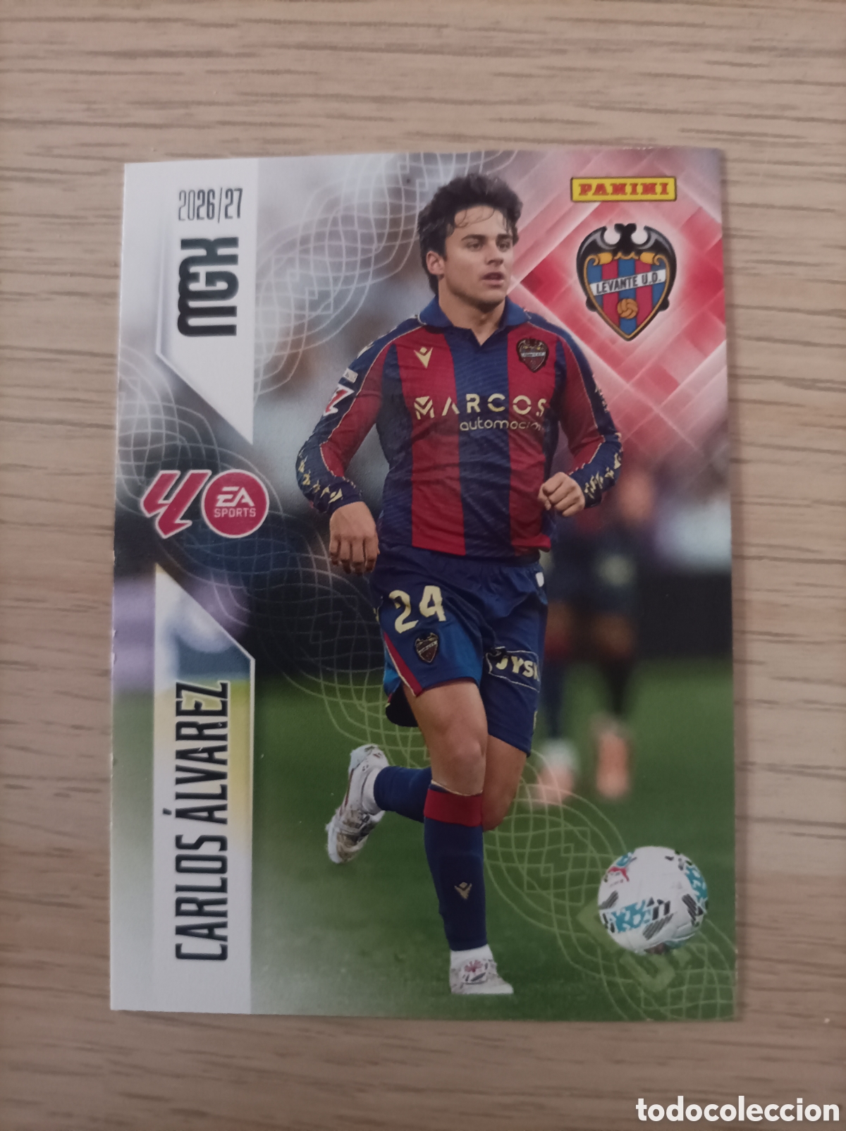 Cromos de f&uacute;tbol: MEGACRACKS PANINI 2026-27 CARLOS &Aacute;LVAREZ LEVANTE