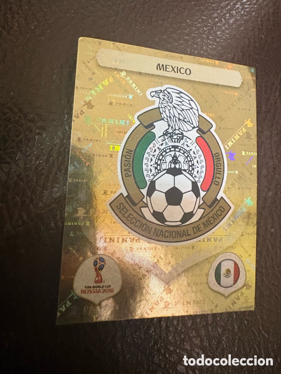 Figurine di Calcio: Panini World Cup 2022 Qatar. 2- Escudo. M&eacute;xico. Nunca pegado.