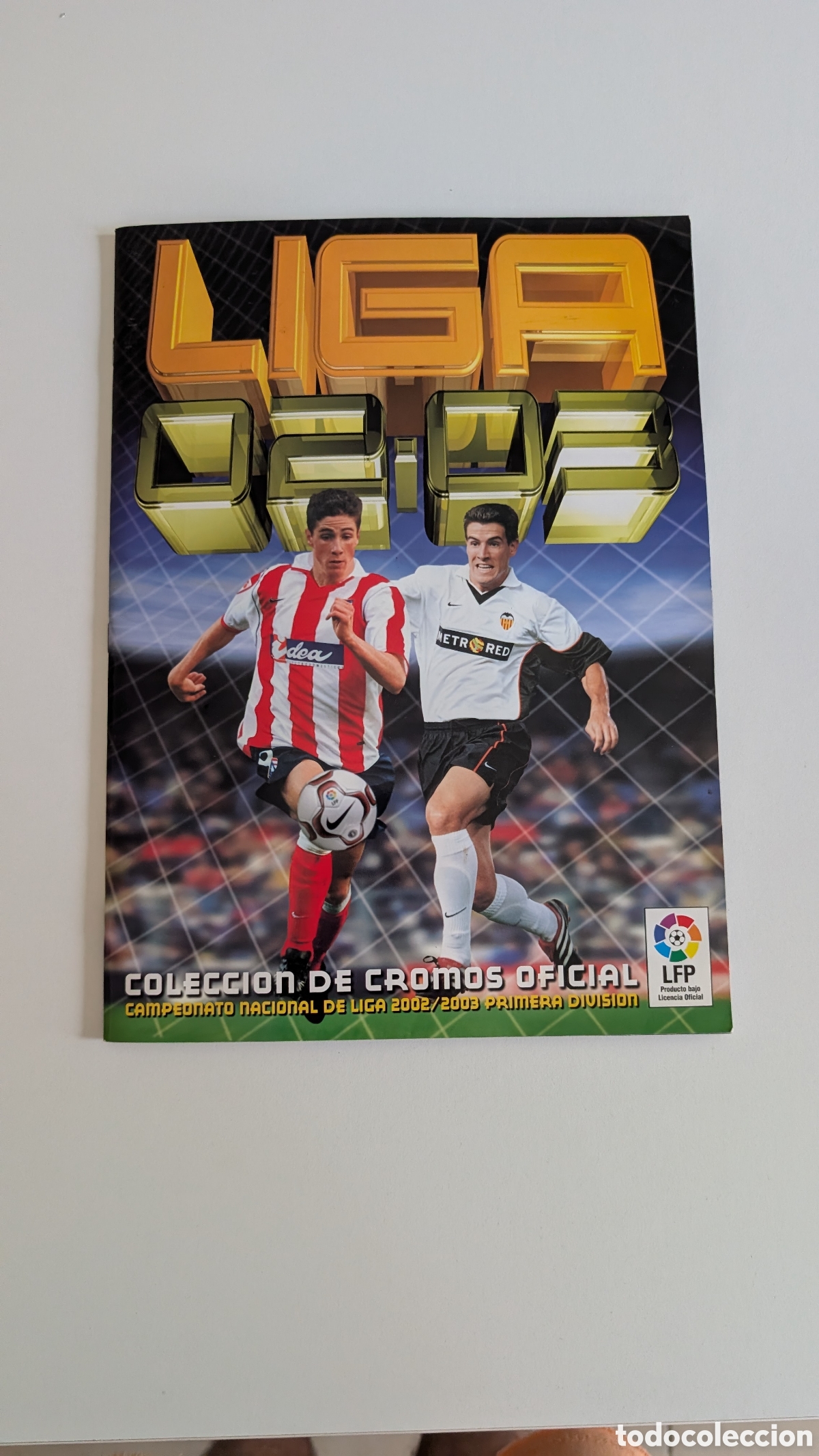 Cromos de f&uacute;tbol: ALBUM LIGA ESTE 2002/03 02 03 INCOMPLETO CON BASTANTES CROMOS PEGADOS EN MUY BUEN ESTADO