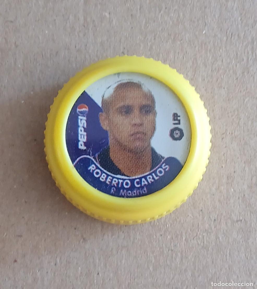 Cromos de f&uacute;tbol: TAP&Oacute;N ROBERTO CARLOS REAL MADRID PEPSI COLA LFP 2001-2002. Buen estado.