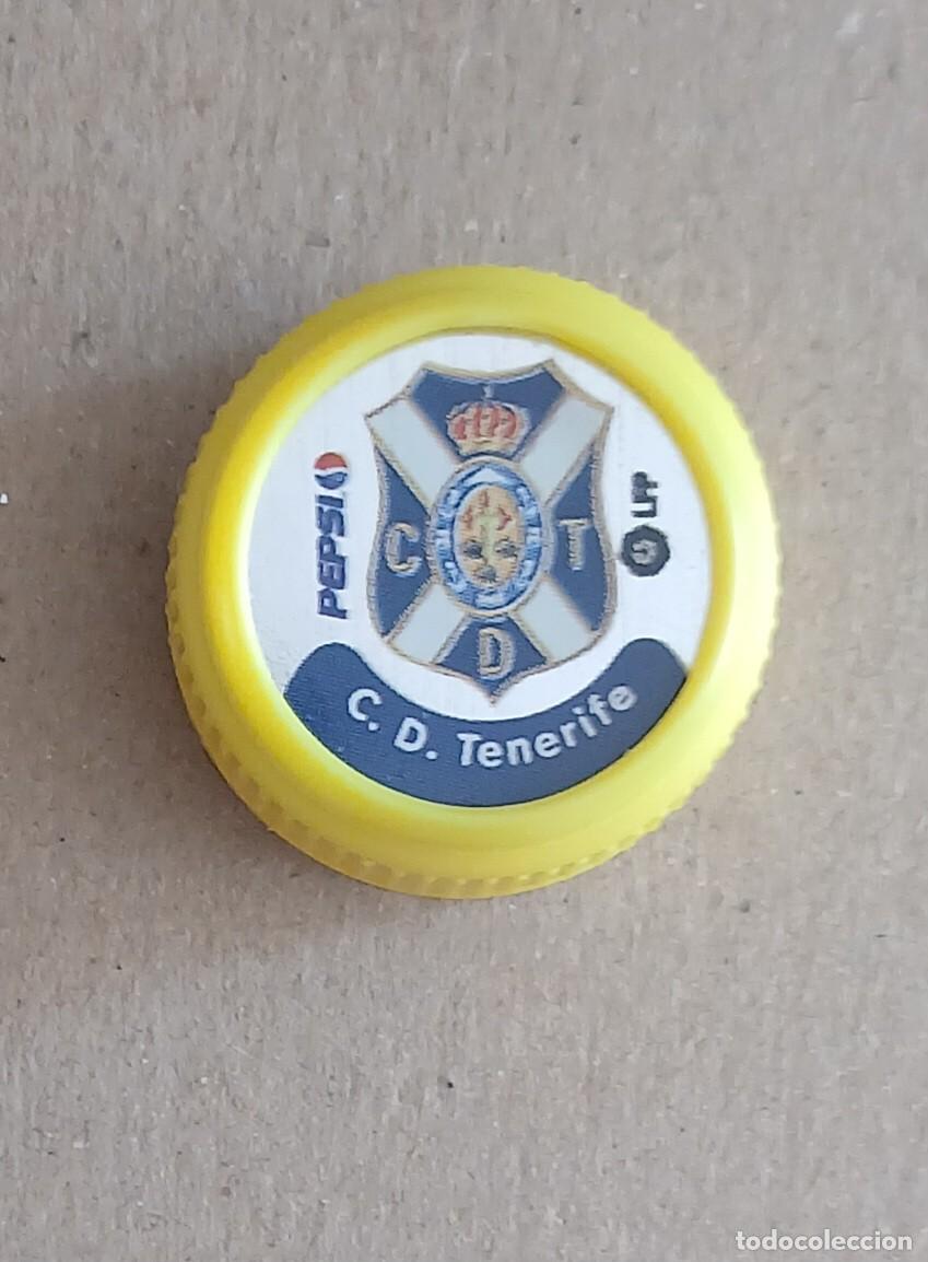 Cromos de f&uacute;tbol: TAP&Oacute;N ESCUDO TENERIFE PEPSI COLA LFP 2001-2002. Buen estado.