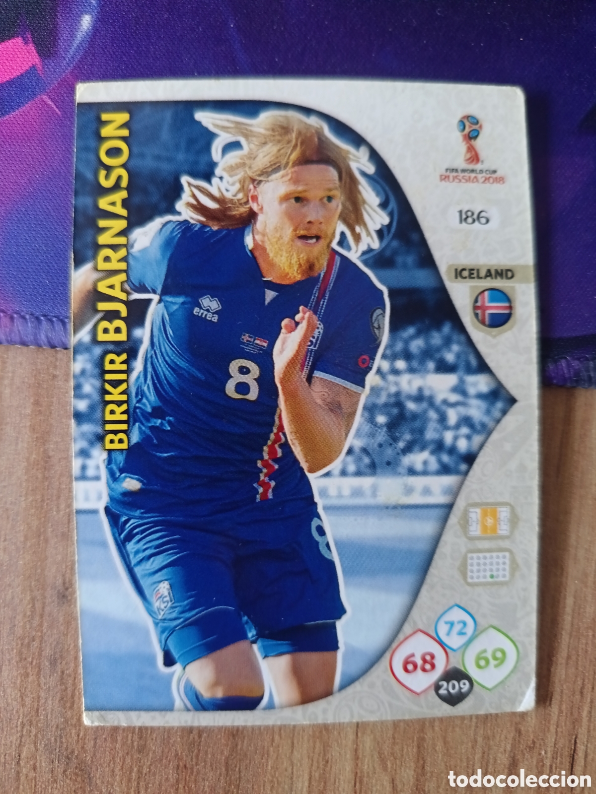 Cartes &agrave; collectionner de Football: 186 Bjarnason adrenalyn mundial fifa world cup 2018 18 rusia