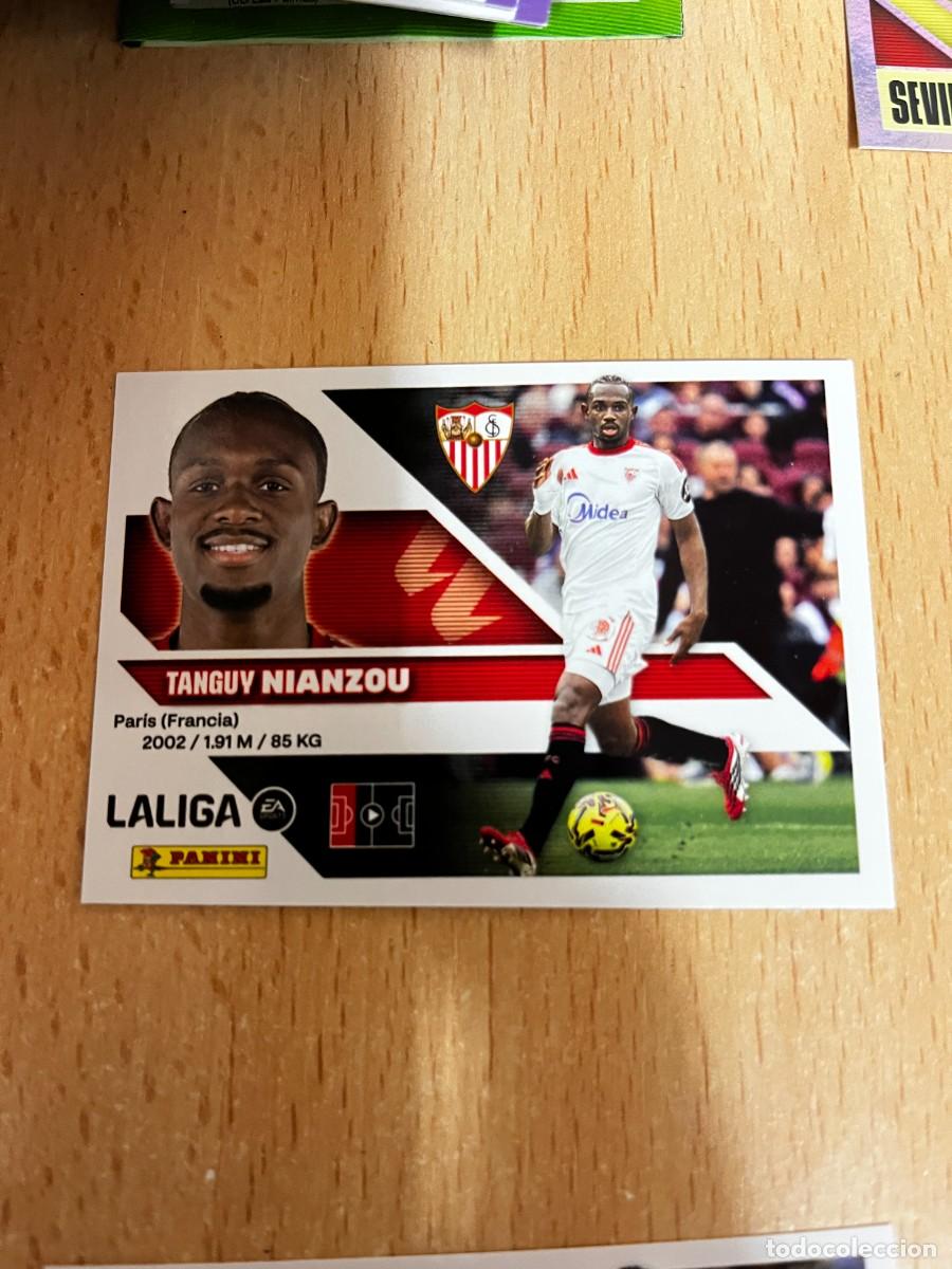 Cromos de f&uacute;tbol: LIGA ESTE 2026 2027 26 27 PANINI N&ordm; 8 NIANZOU SEVILLA