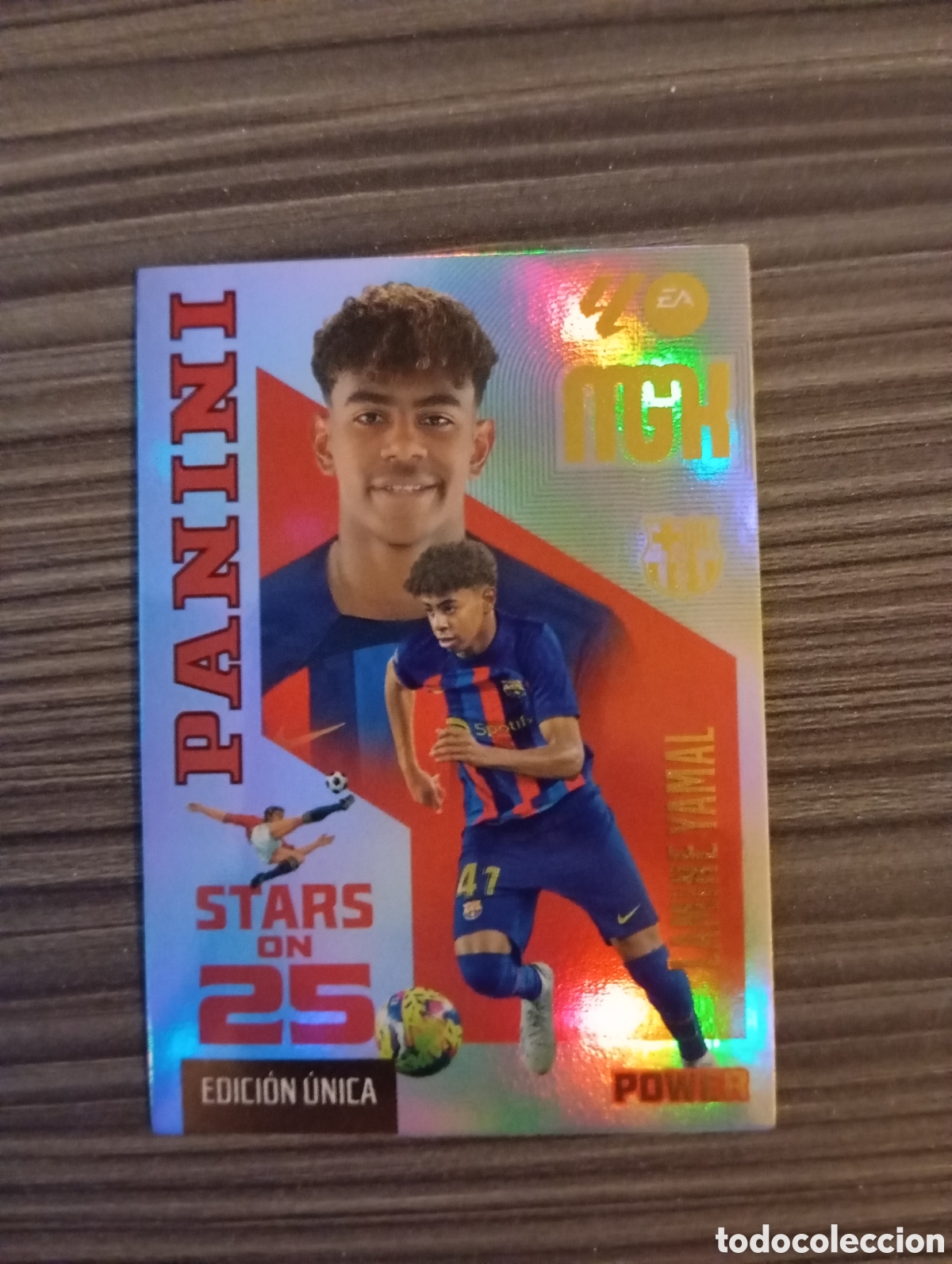 Fu&szlig;ball-Sticker: 449P LAMINE YAMAL STARS ON 25 POWER EDICI&Oacute;N UNICA PANINI MEGACRACKS 26 27