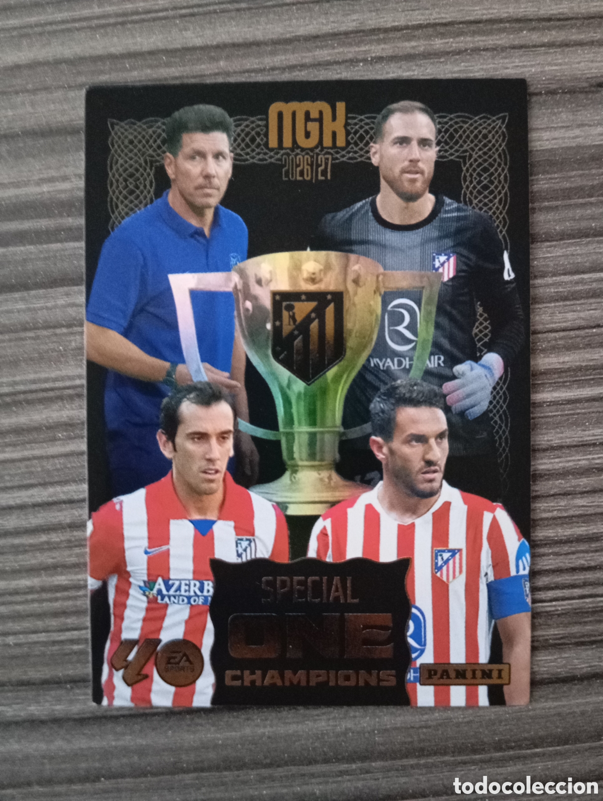 Fu&szlig;ball-Sticker: ATLETICO DE MADRID SPECIAL ONE CHAMPIONS EDICI&Oacute;N LIMITADA PANINI MEGACRACKS 26 27