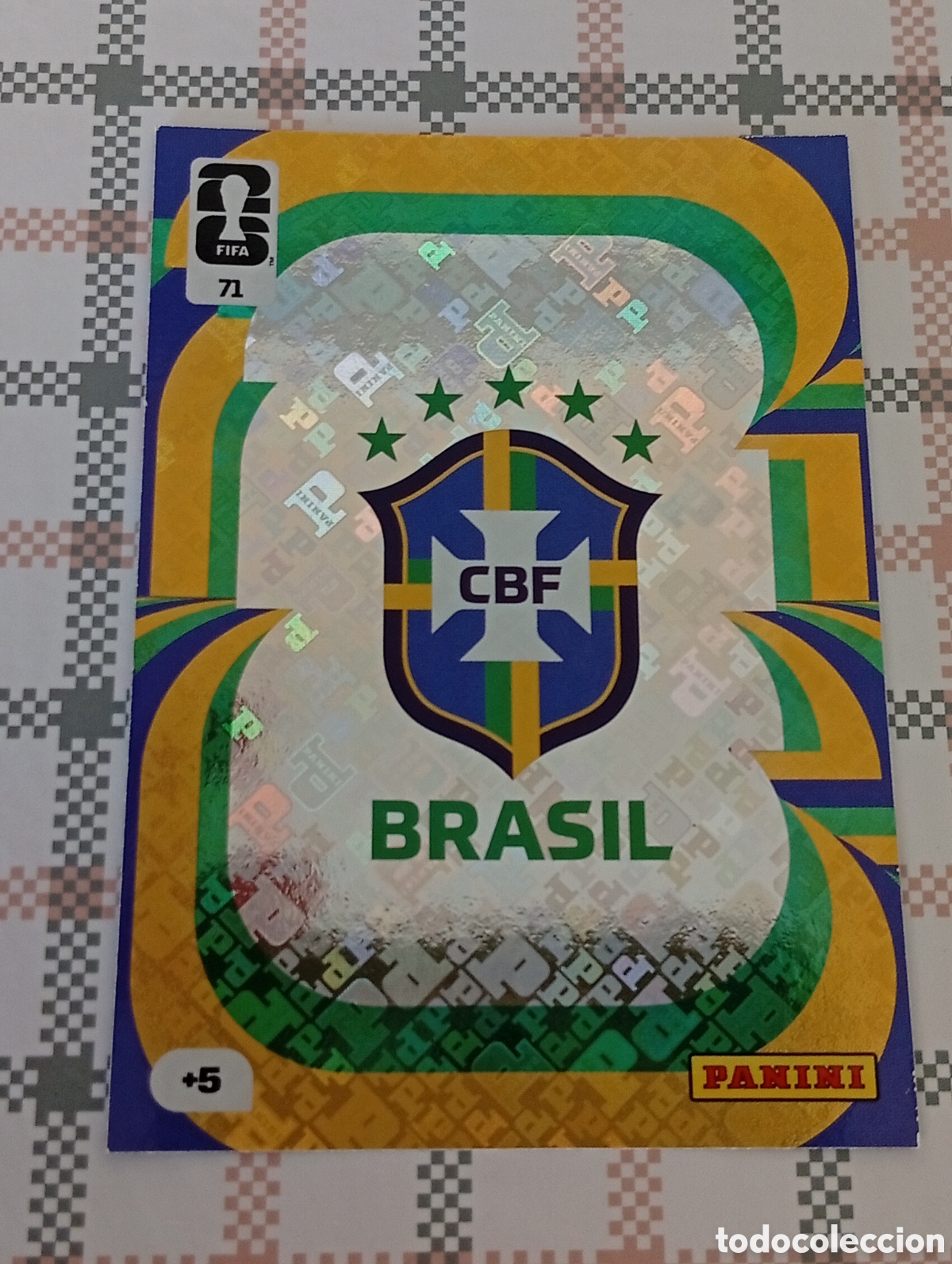 Cromos de f&uacute;tbol: CROMO n&ordm; 71 ESCUDO BRASIL ADRENALYN XL FIFA WORLD CUP 2026 DE PANINI. Nuevo.