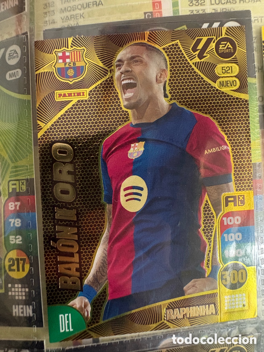 Cromos de f&uacute;tbol: CROMO 521 NUEVO BALON ORO RAPHINHA BARCELONA ADRENALYN 24-25
