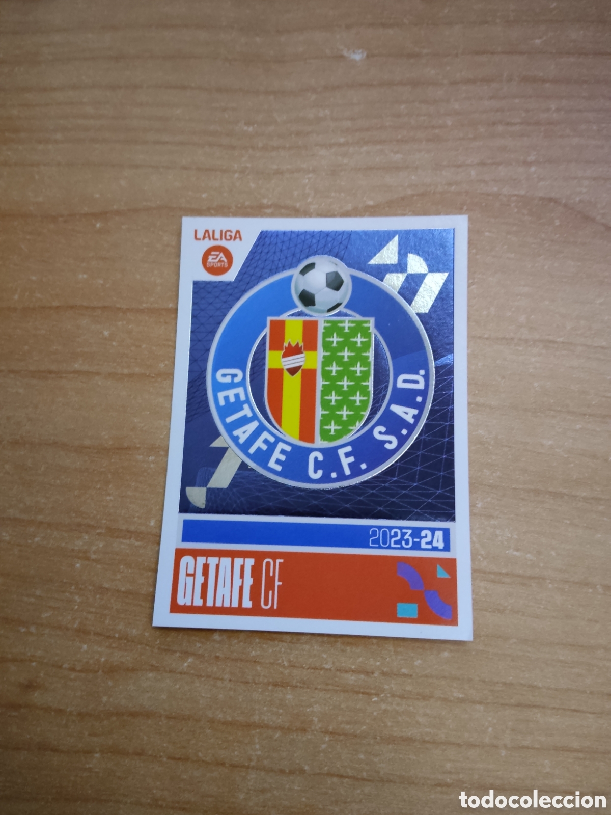 Cartes &agrave; collectionner de Football: 1 ESCUDO GETAFE LIGA ESTE 2023 2024