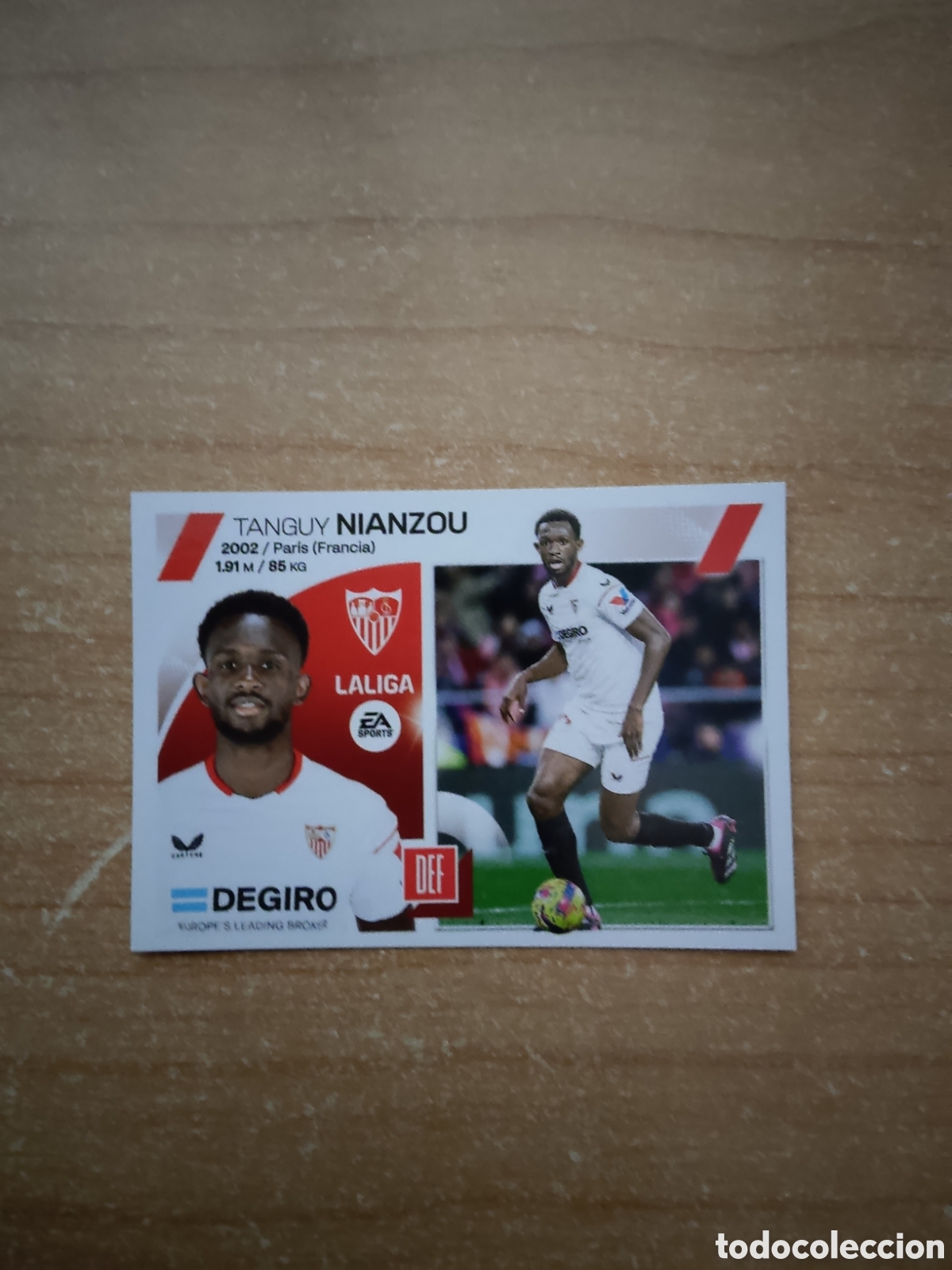 Cromos de f&uacute;tbol: 8 NIANZOU SEVILLA LIGA ESTE 2023 2024