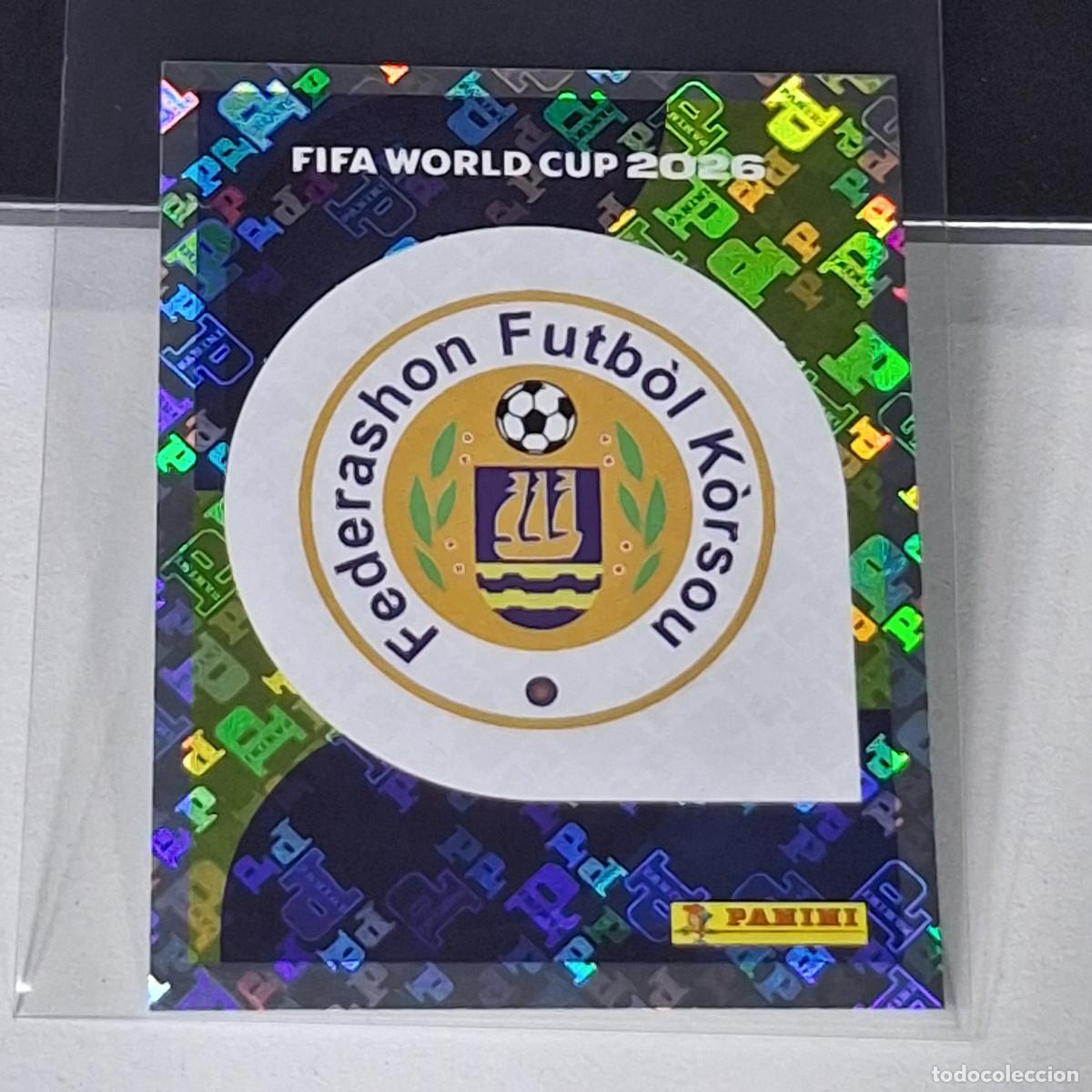 Cromos de Futebol: B48 CUW 1 CUW1 ESCUDO CURACAO KORSOU LOGO BADGE MUNDIAL FIFA WORLD CUP 2026 STICKER PANINI