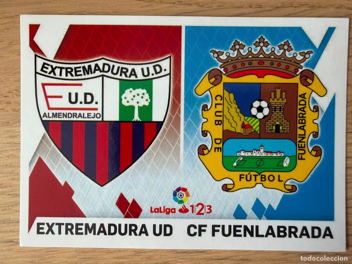 Cromos de f&uacute;tbol: 4 ESCUDO EXTREMADURA FUENLABRADA 19 20 2019 2020 LIGA SANTANDER 123 COLECCIONES ESTE SIN PEGAR
