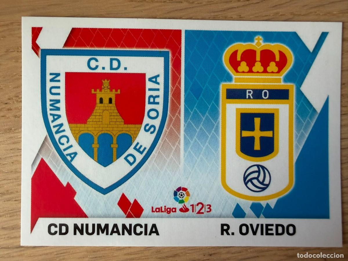 Cromos de f&uacute;tbol: 8 ESCUDO NUMANCIA OVIEDO 19 20 2019 2020 LIGA SANTANDER 123 COLECCIONES ESTE SIN PEGAR STICKER