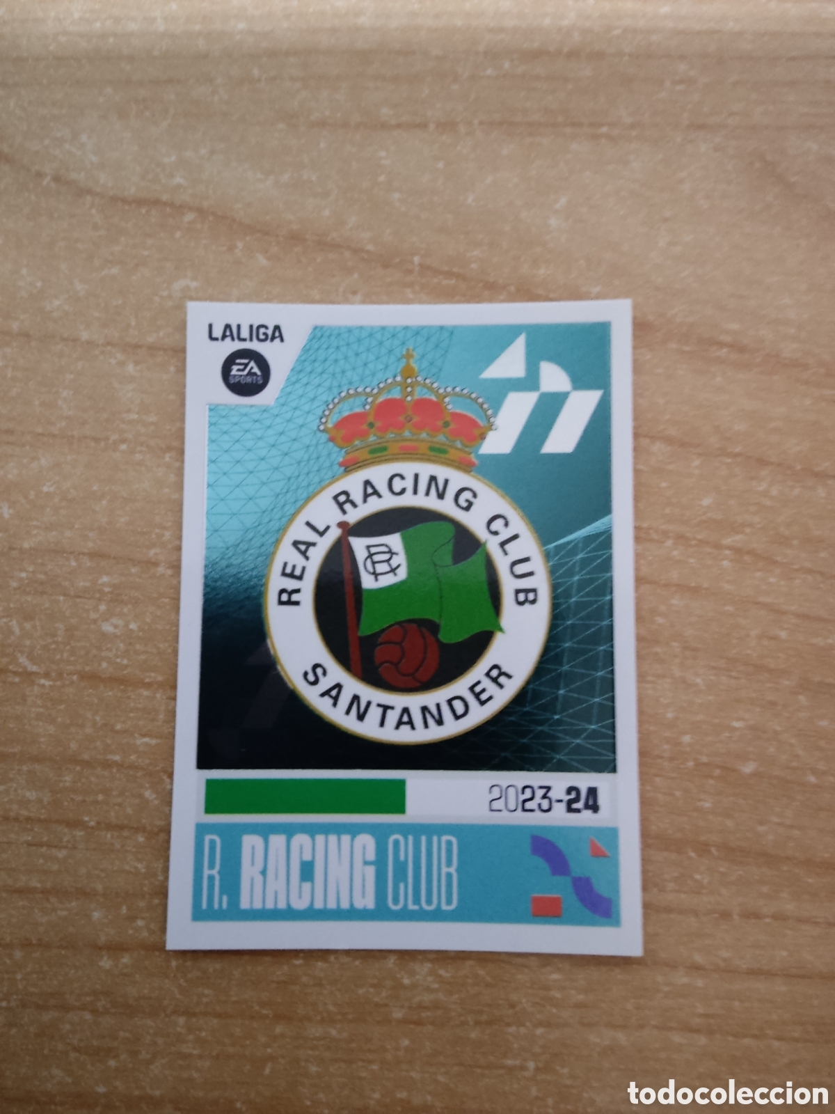 Cromos de f&uacute;tbol: 17 ESCUDO RACING SANTANDER LIGA ESTE 2023 2024