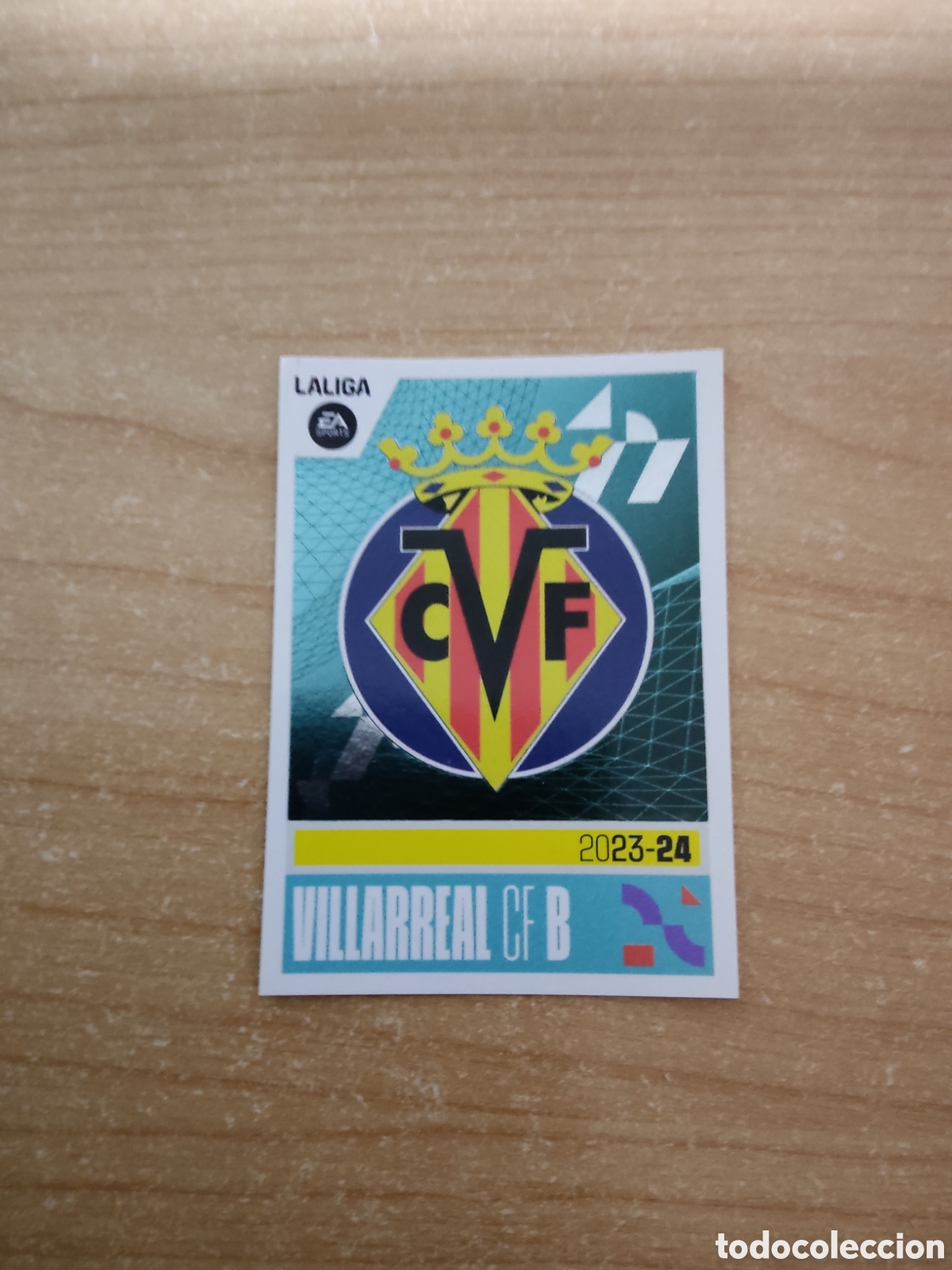 Cromos de f&uacute;tbol: 21 ESCUDO VILLARREAL B LIGA ESTE 2023 2024