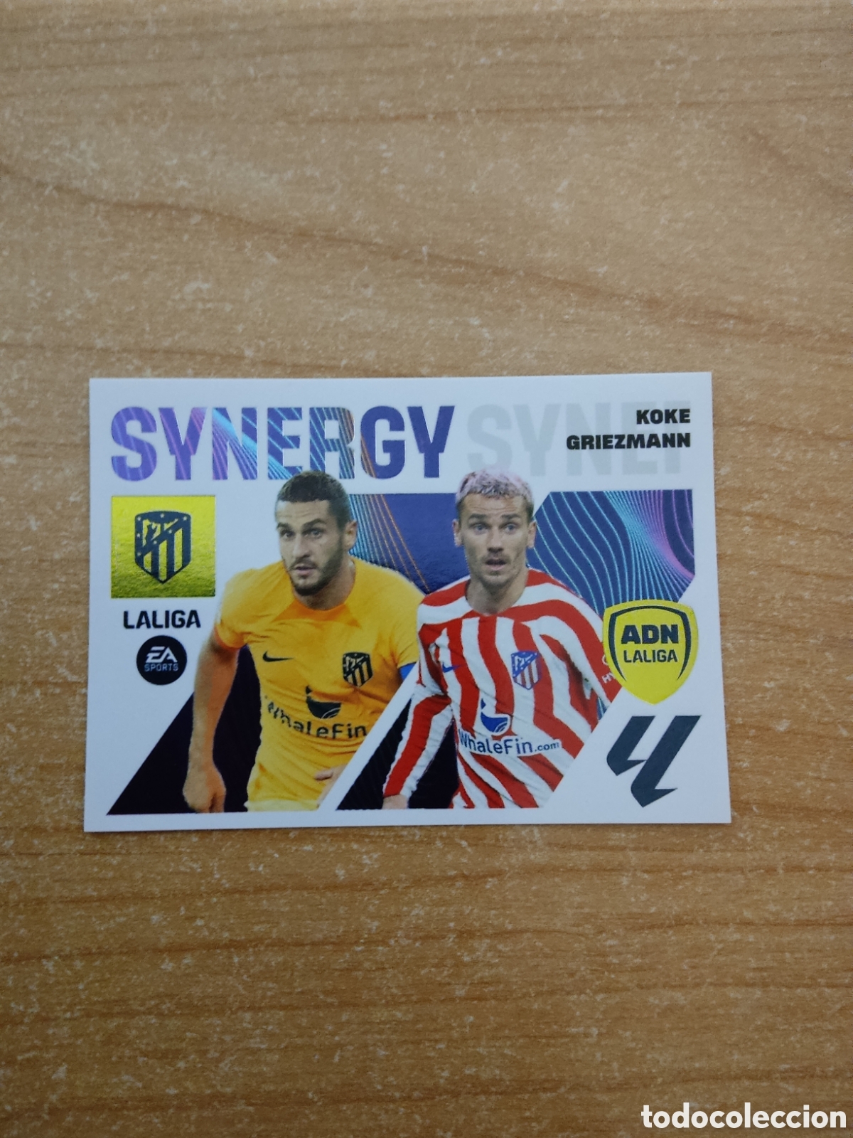 Cromos de f&uacute;tbol: 5 KOKE Y GRIEZMANN ATLETICO MADRID ADN SYNERGY LIGA ESTE 2023 2024