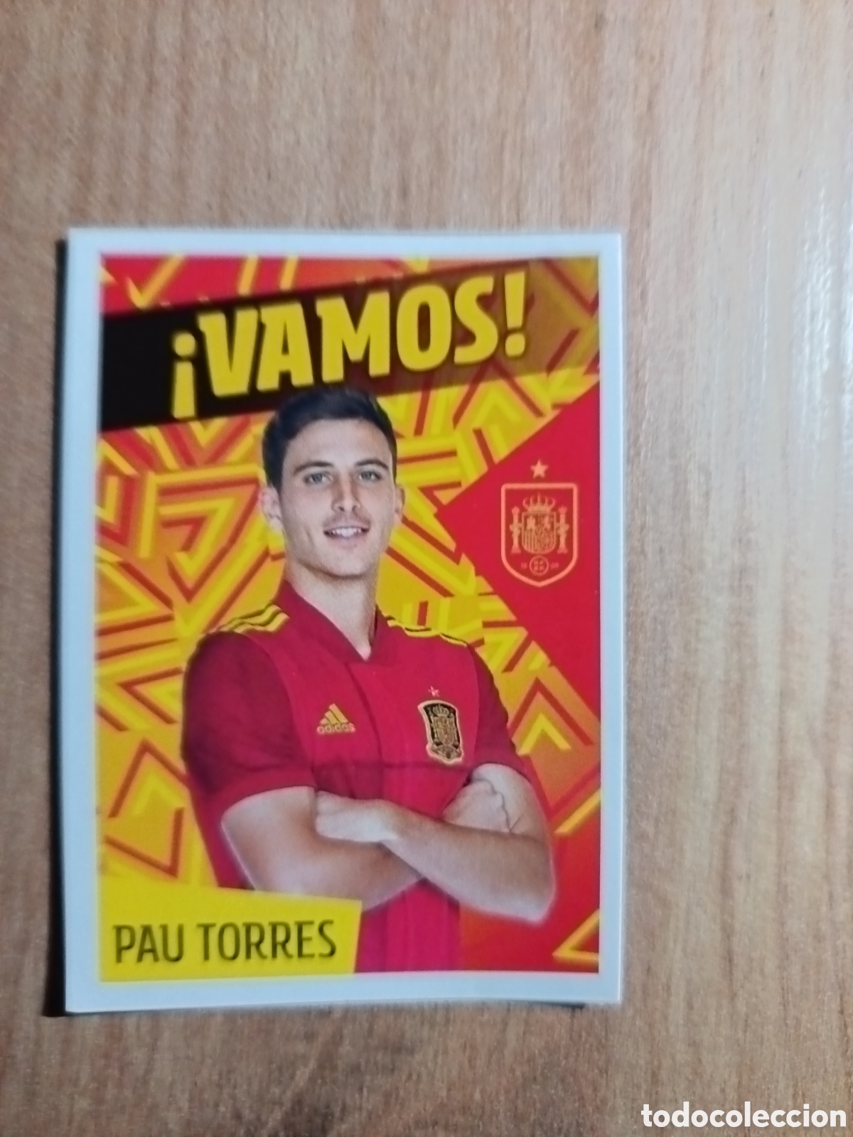 Cromos de f&uacute;tbol: 19 Pau torres LOS IDOLOS DE LA ROJA ESPA&Ntilde;A CRACKS MUNDIALES 2022 PANINI