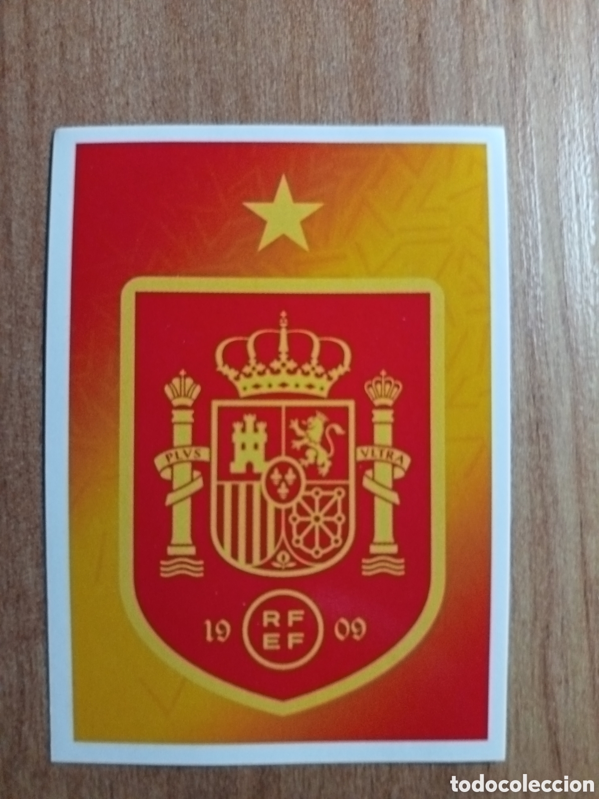 Cromos de f&uacute;tbol: 1 Escudo Estrella LOS IDOLOS DE LA ROJA ESPA&Ntilde;A CRACKS MUNDIALES 2022 PANINI