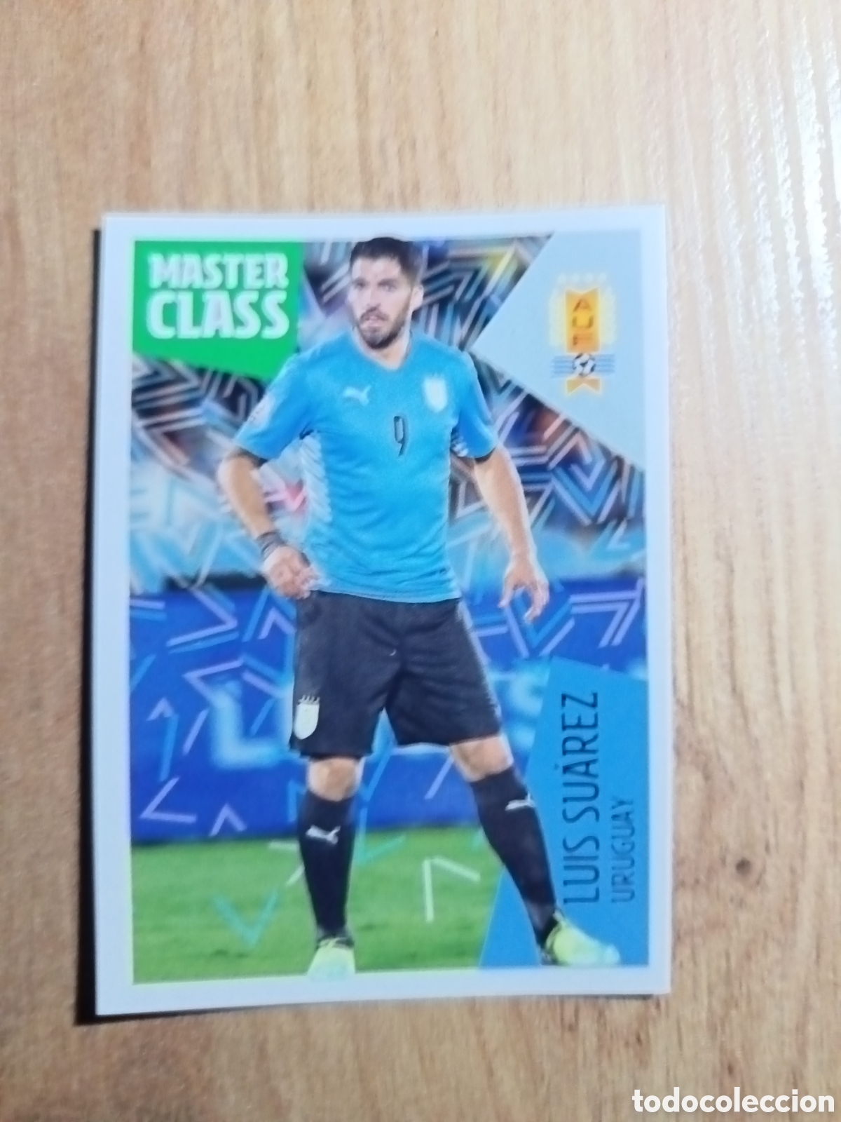 Cartes &agrave; collectionner de Football: 60 Luis Su&aacute;rez LOS IDOLOS DE LA ROJA ESPA&Ntilde;A CRACKS MUNDIALES 2022 PANINI