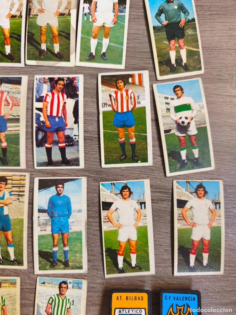Cromos de f&uacute;tbol: Lote 18 cromos futbol liga 75/76 Ediciones Este y 3 sacapuntas