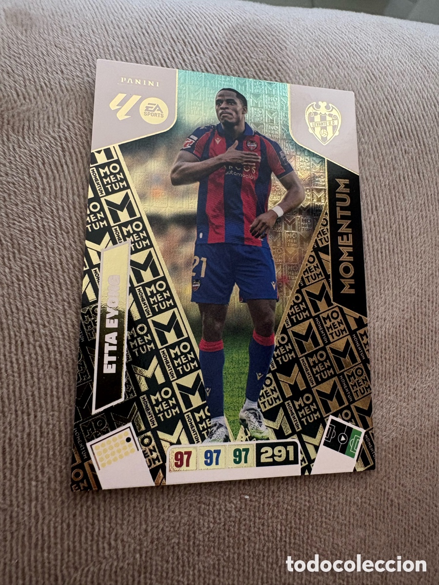 Cromos de f&uacute;tbol: ETTA EYOUNG LEVANTE MOMENTUM ADRENALYN XL LIGA 2025/2026 25 26 PANINI