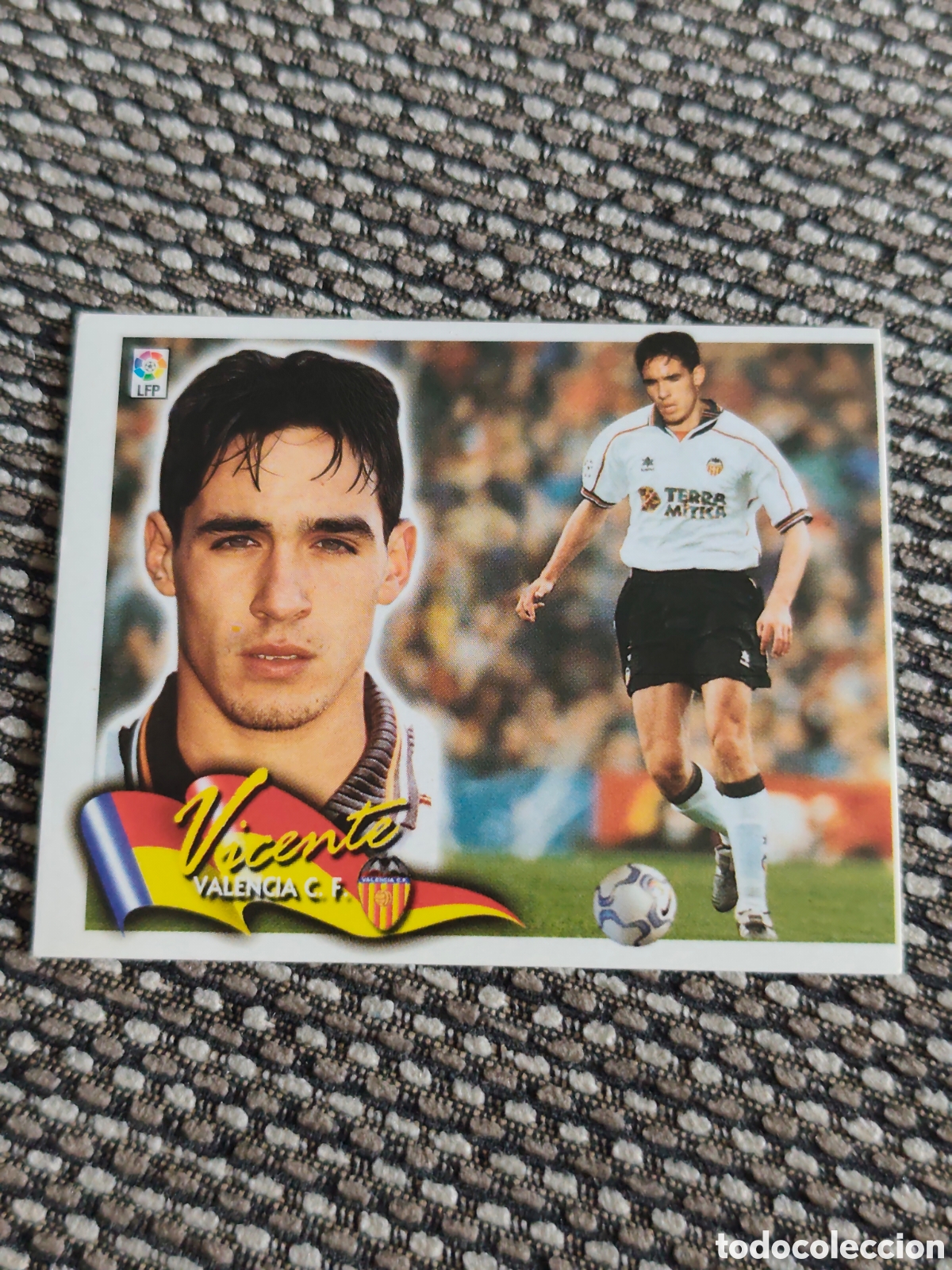 Football Stickers: FICHAJE 3 VICENTE VALENCIA EDICIONES ESTE 2000 2001