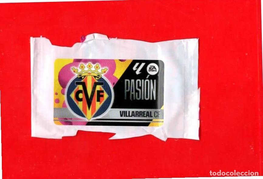 Cromos de f&uacute;tbol: Escudo VILLARREAL C.F. Pasi&oacute;n - CROMO CHICLE LIGA ESTE 2025-2026 25 26