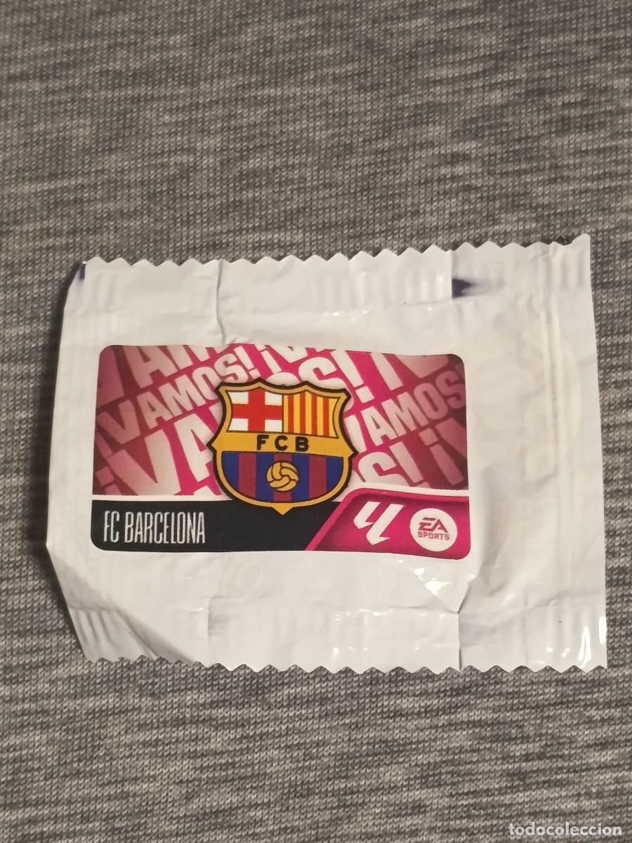 Cromos de f&uacute;tbol: Liga este 26 27 Panini chicle ESCUDO BARCELONA sin pegar