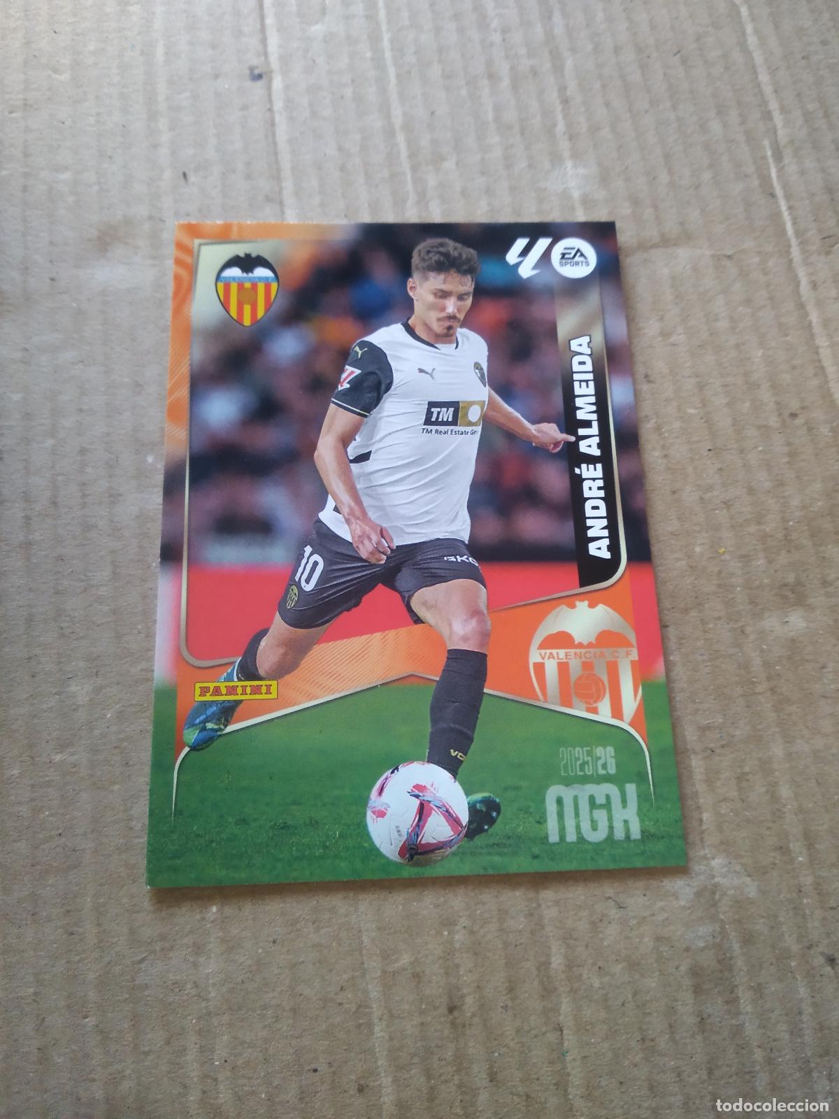 Cromos de f&uacute;tbol: 354 ANDRE ALMEIDA VALENCIA CROMO FUTBOL PANINI LIGA MGKS 25-26 MEGACRACKS 2025-2026