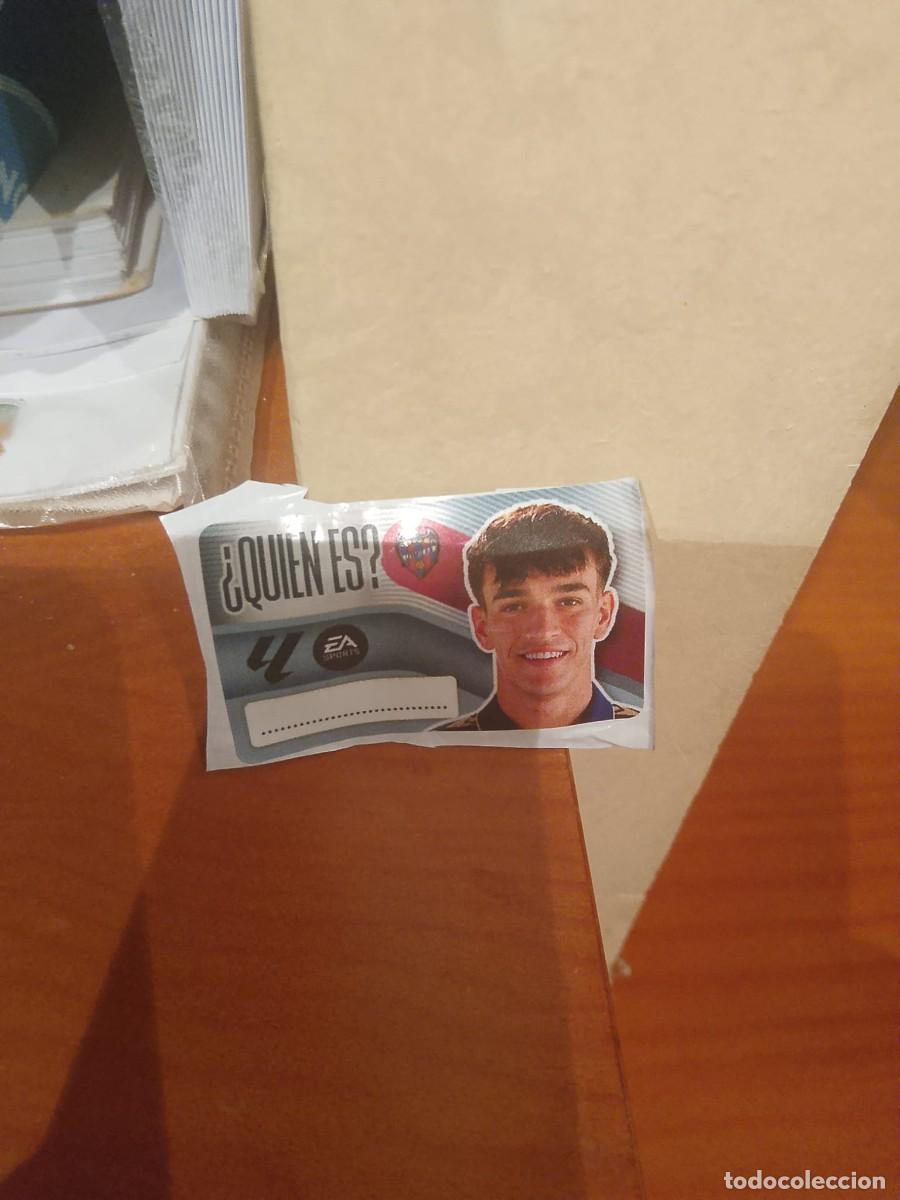 Cromos de f&uacute;tbol: cromo chicle &iquest;quien es? Carlos Esp&iacute; la liga este 26/27