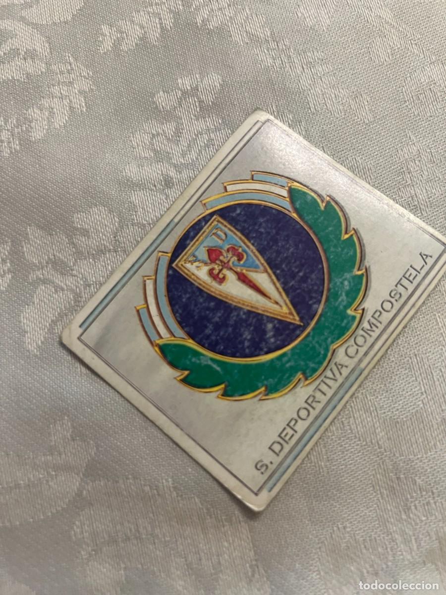 Cromos de f&uacute;tbol: ESCUDO COMPOSTELA SIN PEGAR EDICIONES ESTE 1996-97