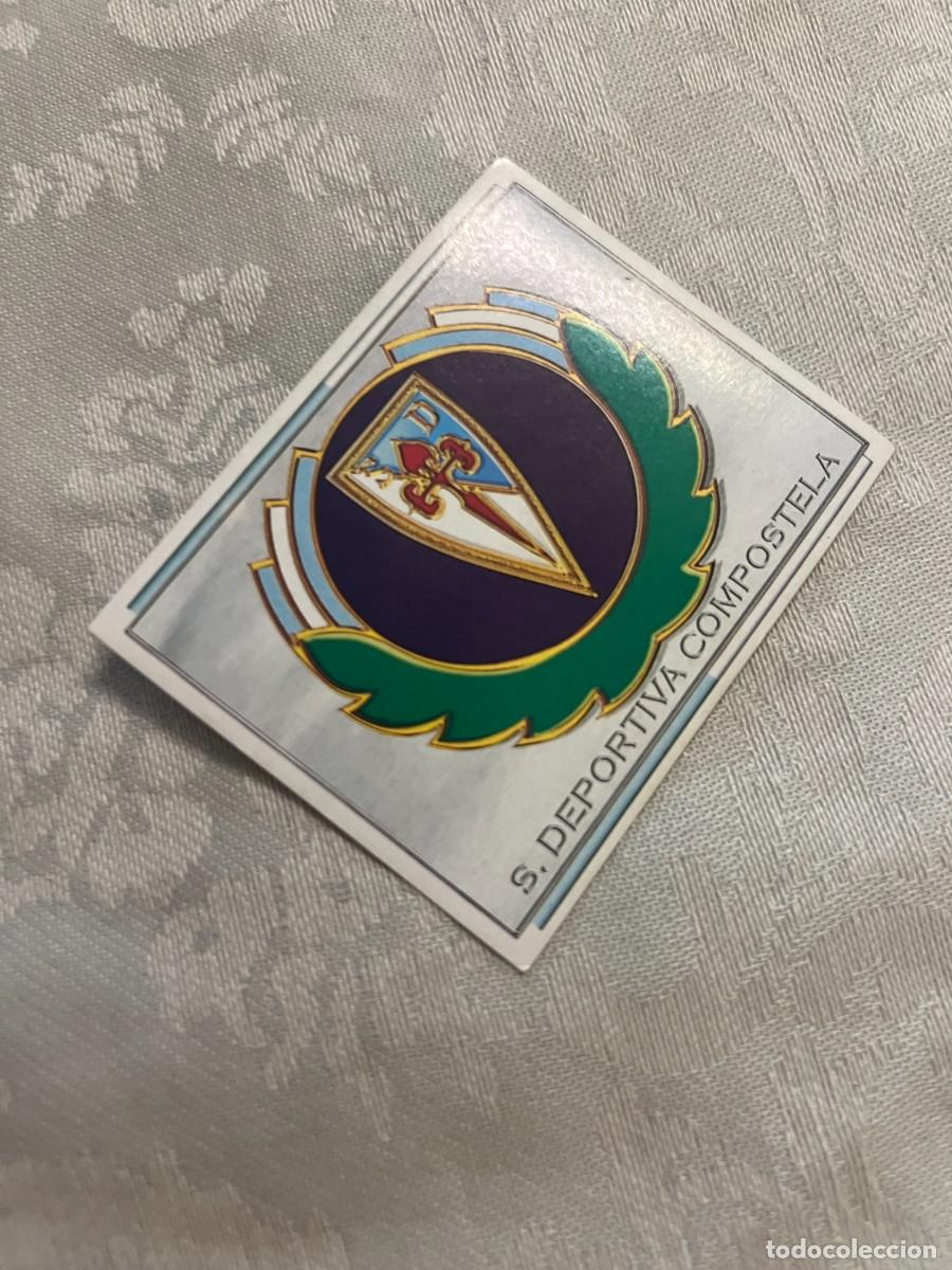 Cromos de f&uacute;tbol: ESCUDO COMPOSTELA SIN PEGAR EDICIONES ESTE 1996-97