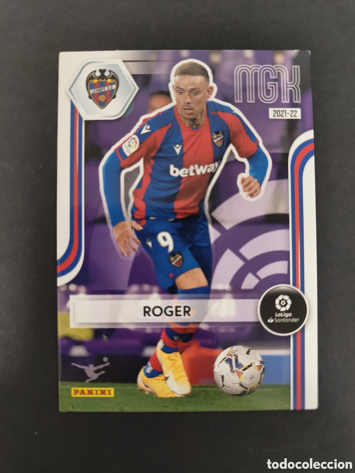 Cartes &agrave; collectionner de Football: Megacracks 2021/22 215 Roger Levante