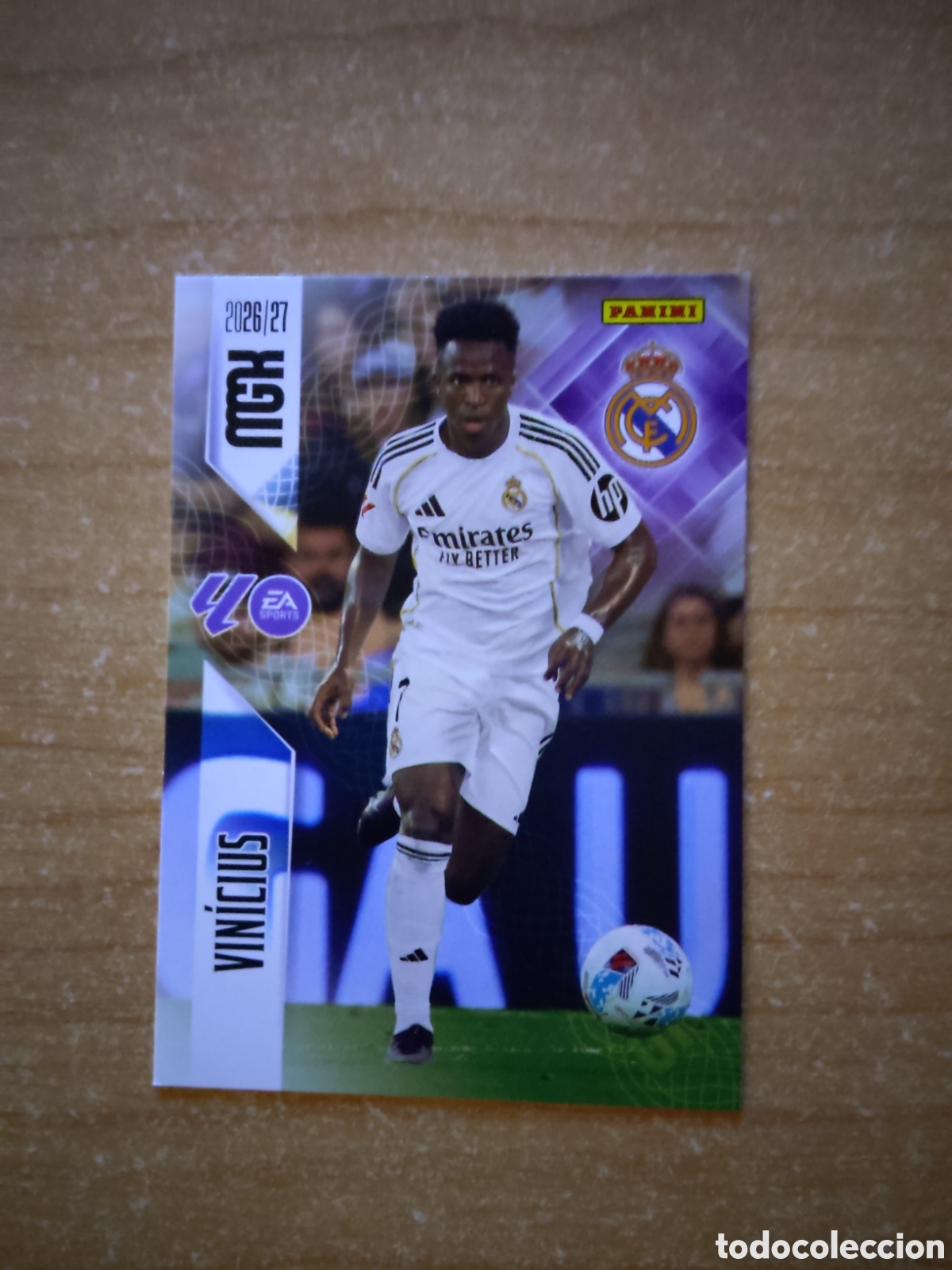 Fu&szlig;ball-Sticker: 234 VINICIUS JUNIOR REAL MADRID MEGACRACKS 2026 2027