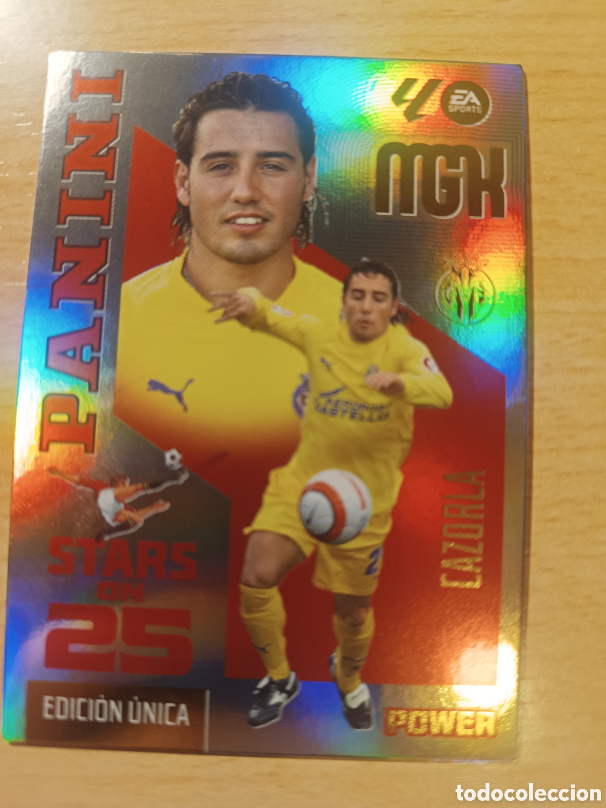 Cromos de f&uacute;tbol: SANTI CAZORLA VILLARREAL STARS ON 25 POWER MEGACRACKS EDICI&Oacute;N UNICA 2026 2027 PANINI 26 27