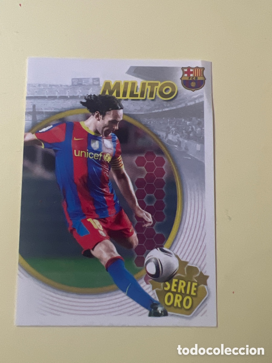 Cromos de f&uacute;tbol: C5628. 49 MILITO BARCELONA PANINI COLECCION OFICIAL 2010 2011 ROMO 10 11 - SIN PEGAR -