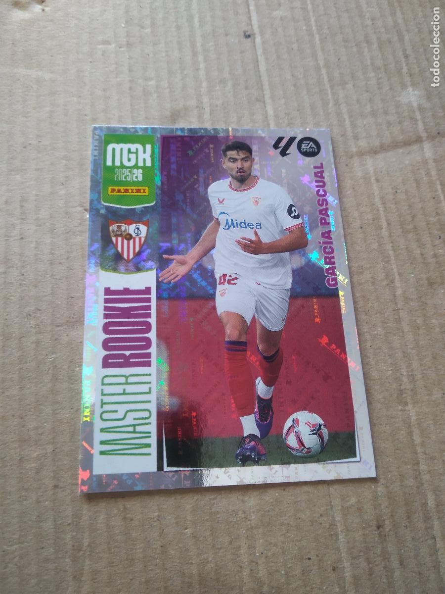 Cromos de f&uacute;tbol: 412 GARCIA PASCUAL SEVILLA CROMO FUTBOL PANINI LIGA MGKS 25-26 MEGACRACKS 2025-2026