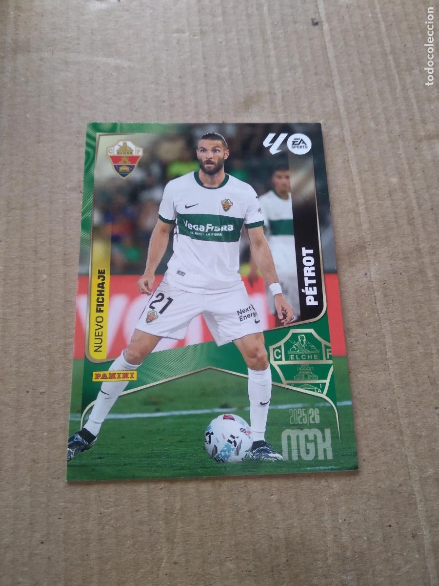 Cartes &agrave; collectionner de Football: 478 PETROT ELCHE NUEVO FICHAJE CROMO FUTBOL PANINI LIGA MGKS 25-26 MEGACRACKS 2025-2026