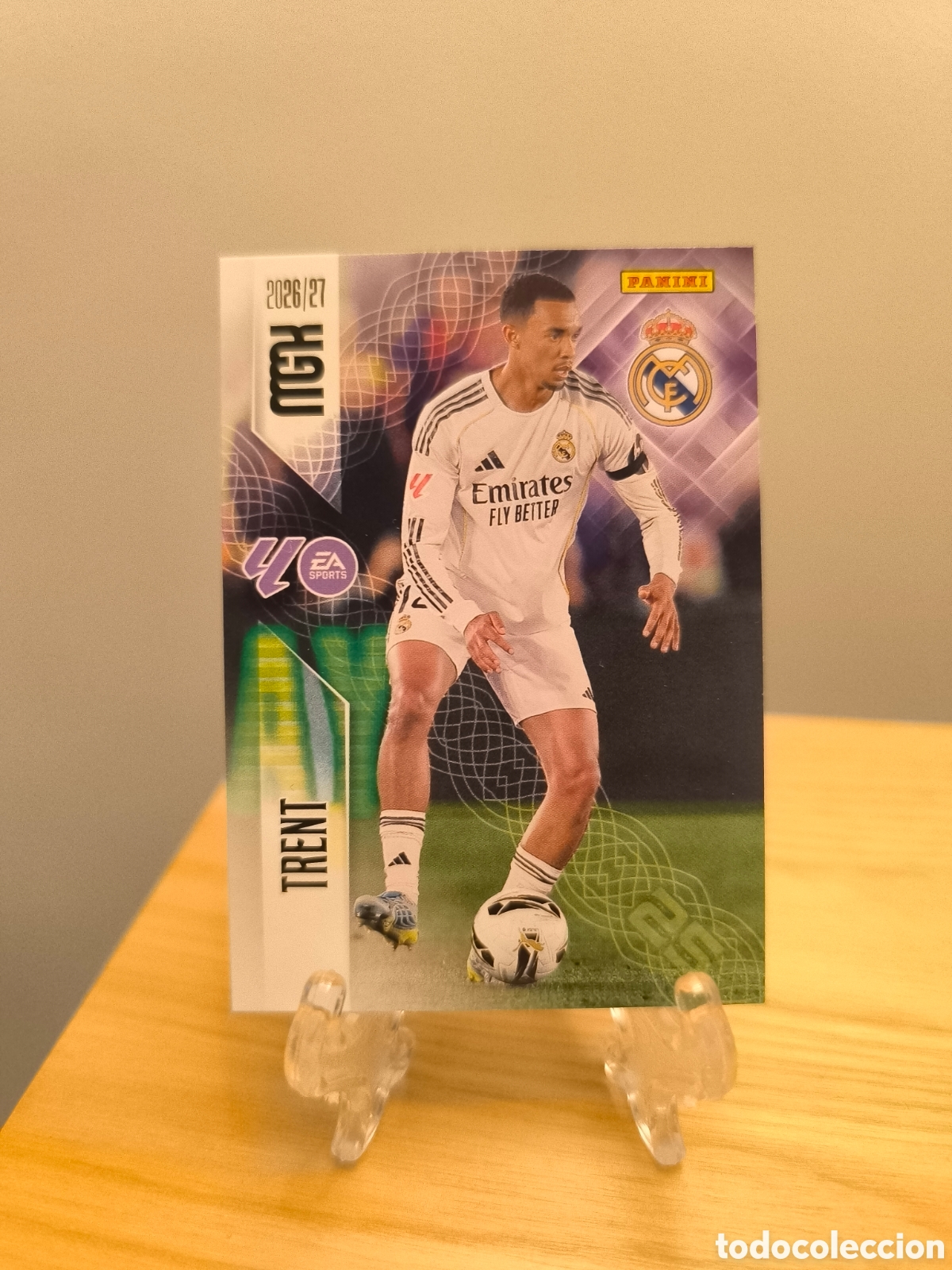 Football Stickers: Trent Alexander-Arnold Megacracks 2026-27 Real Madrid
