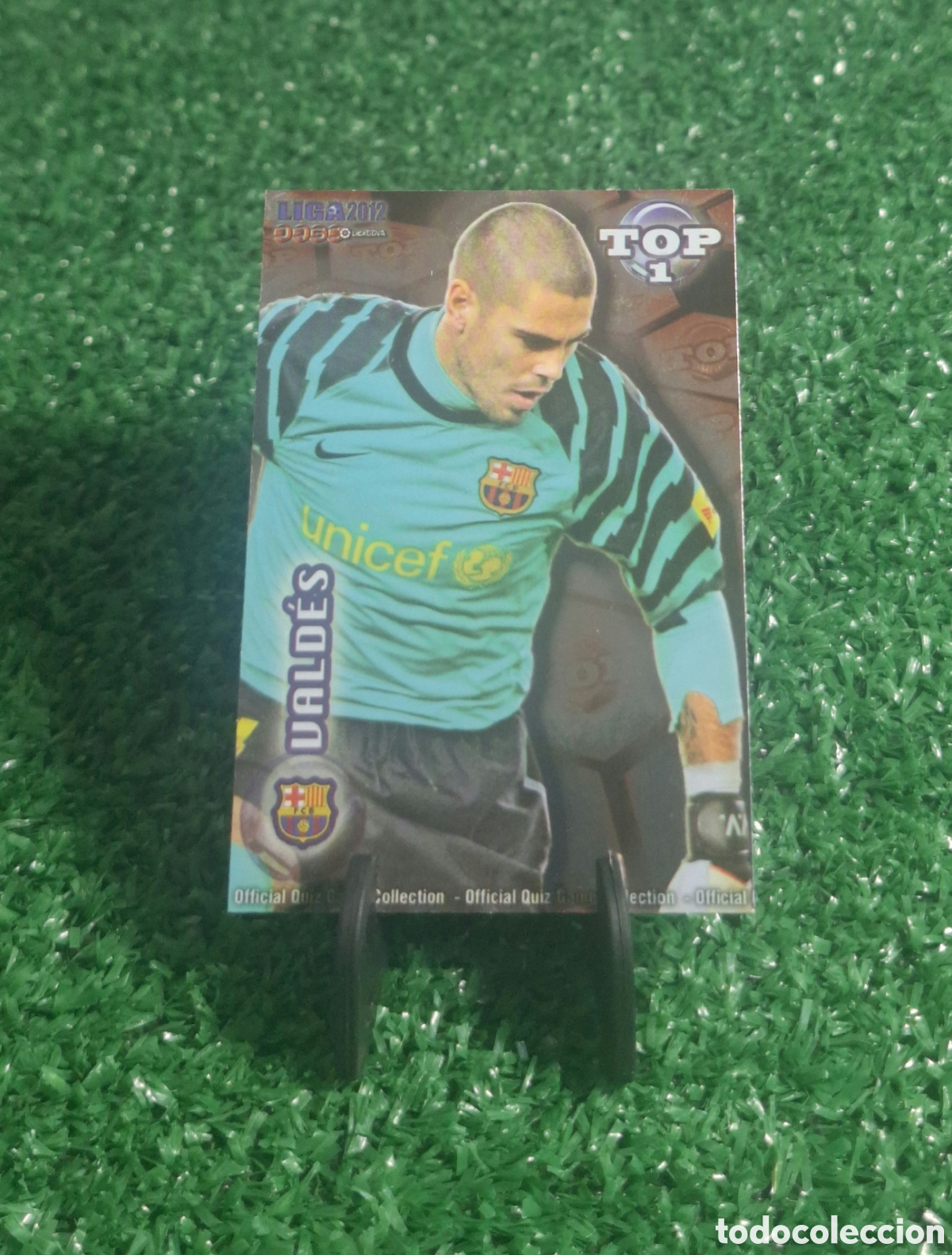 Cromos de f&uacute;tbol: VICTOR VALDES TOP 1 2012