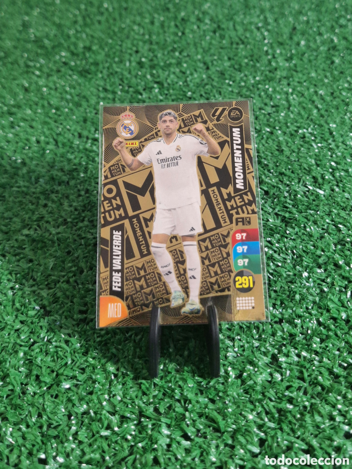 Cromos de Futebol: FEDE VALVERDE MOMENTUM AXL 2024