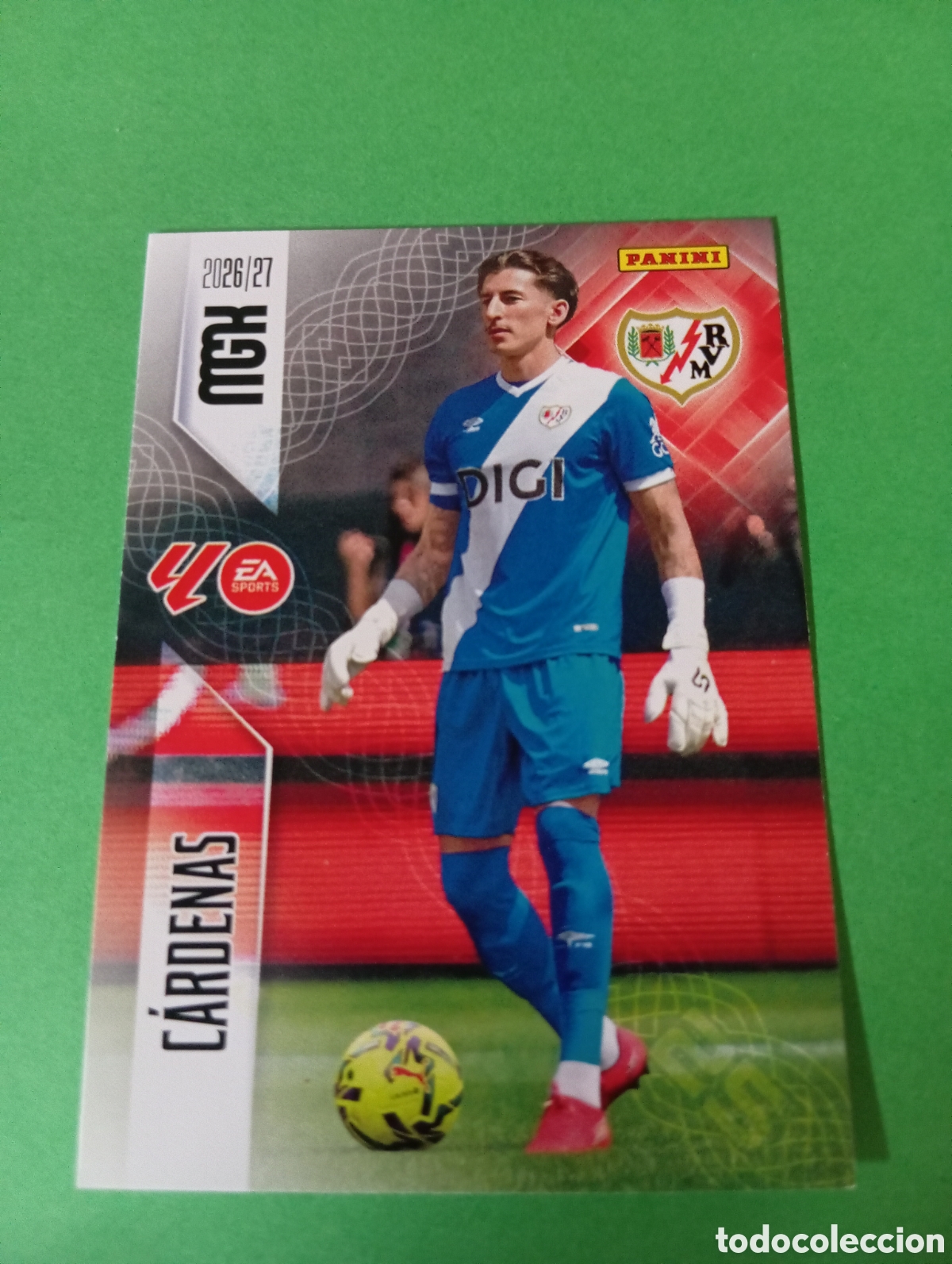 Figurine di Calcio: C&aacute;rdenas Rayo Vallecano n&deg;291 / PANINI MEGACRACKS 2026/2027