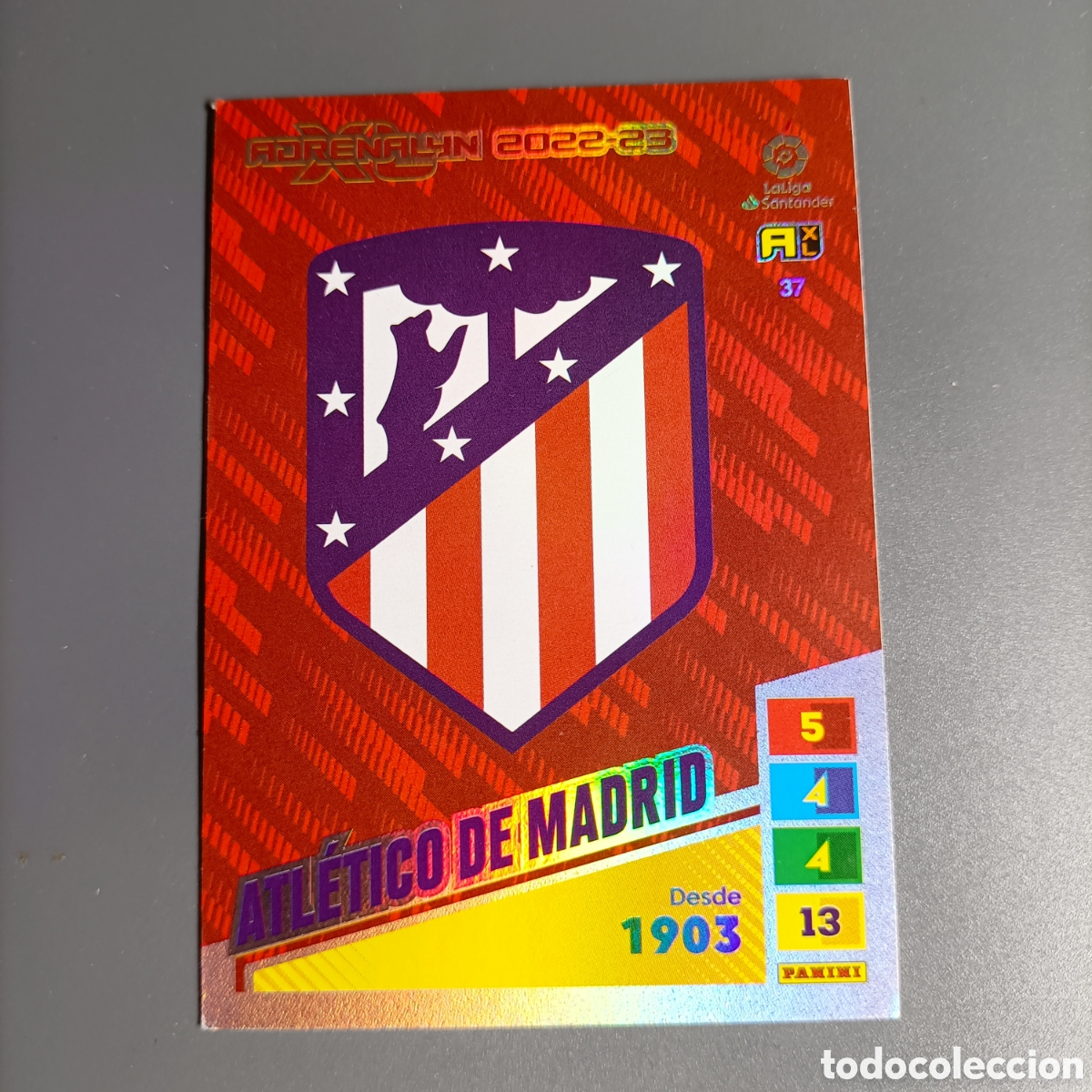 Cromos de f&uacute;tbol: ADRENALYN LIGA 2022-2023 (ATL&Eacute;TICO) №37 ESCUDO