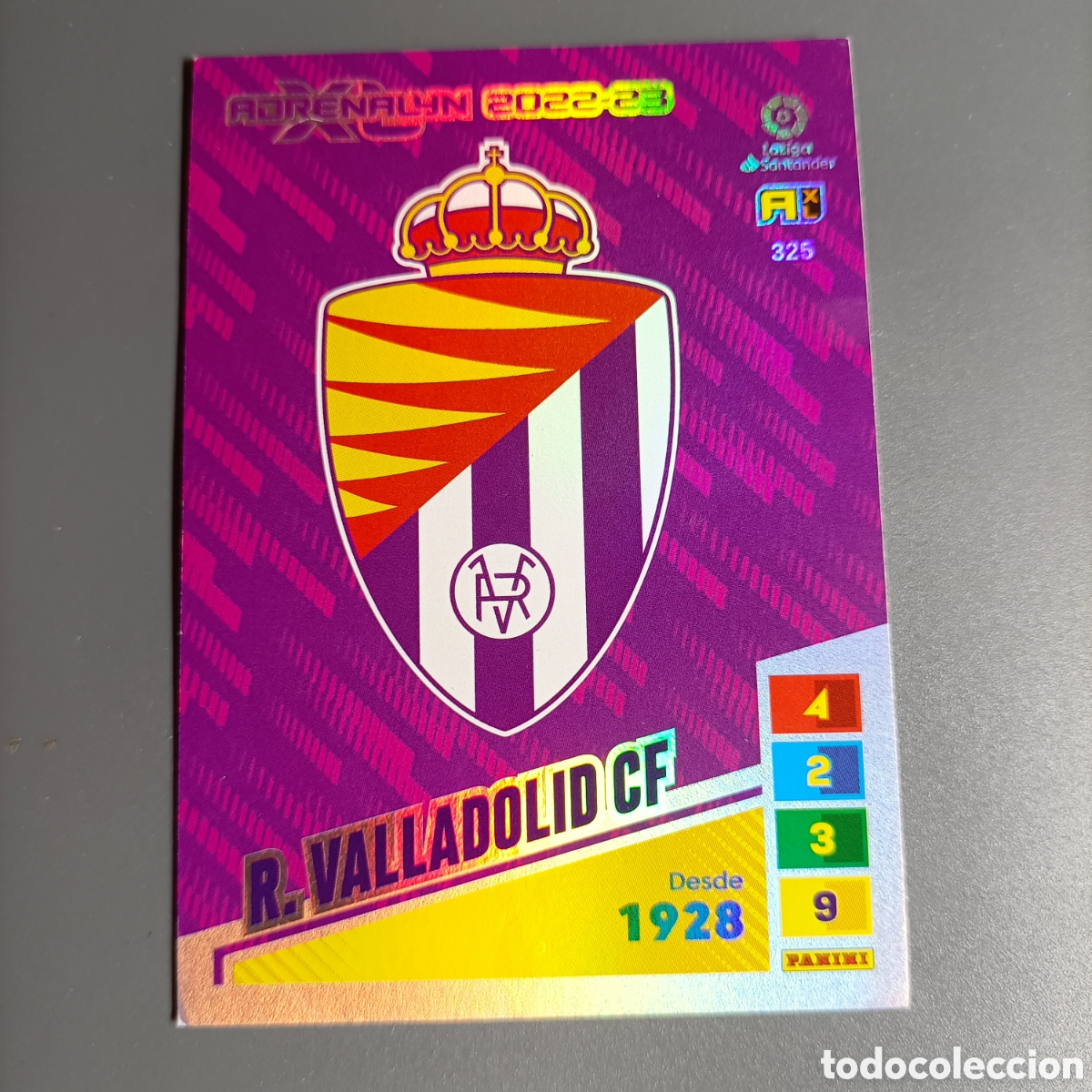 Cromos de f&uacute;tbol: ADRENALYN LIGA 2022-2023 (VALLADOLID) №325 ESCUDO