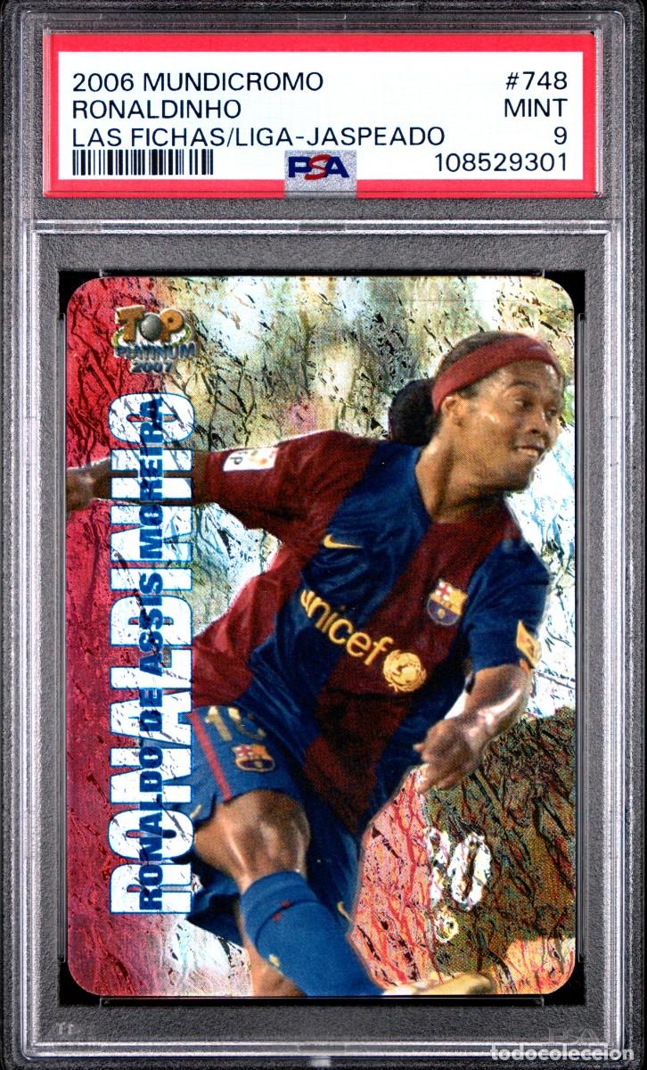 Cromos de f&uacute;tbol: Ronaldinho #748 FC Barcelona Mundicromo Top Platinum Jaspeado 2006 07 PSA 9