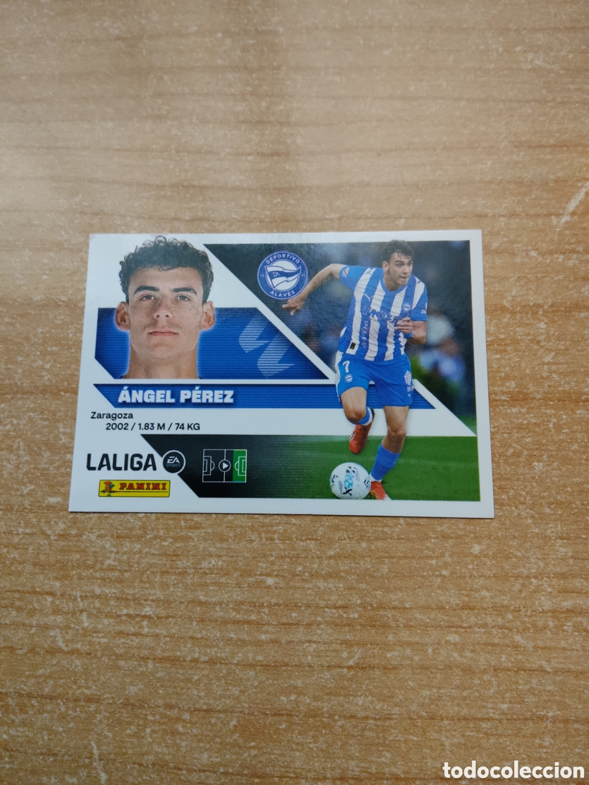 Fu&szlig;ball-Sticker: 17 ANGEL PEREZ ALAVES LIGA ESTE 2026 2027