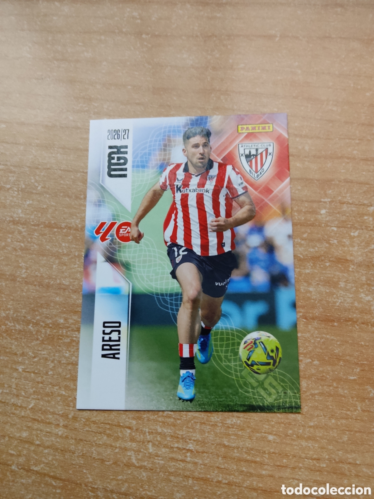 Cartes &agrave; collectionner de Football: 40 ARESO ATHLETIC CLUB MEGACRACKS 2026 2027