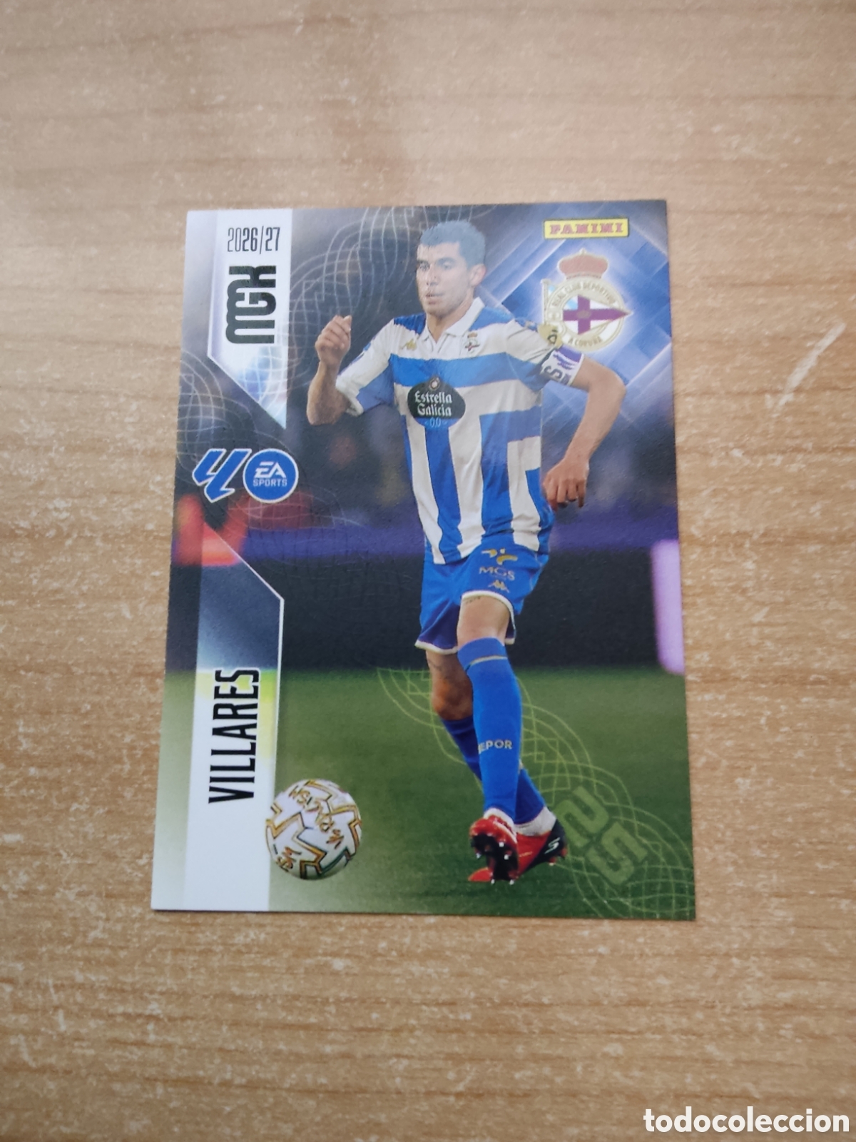 Figurine di Calcio: 136 VILLARES DEPORTIVO CORU&Ntilde;A MEGACRACKS 2026 2027