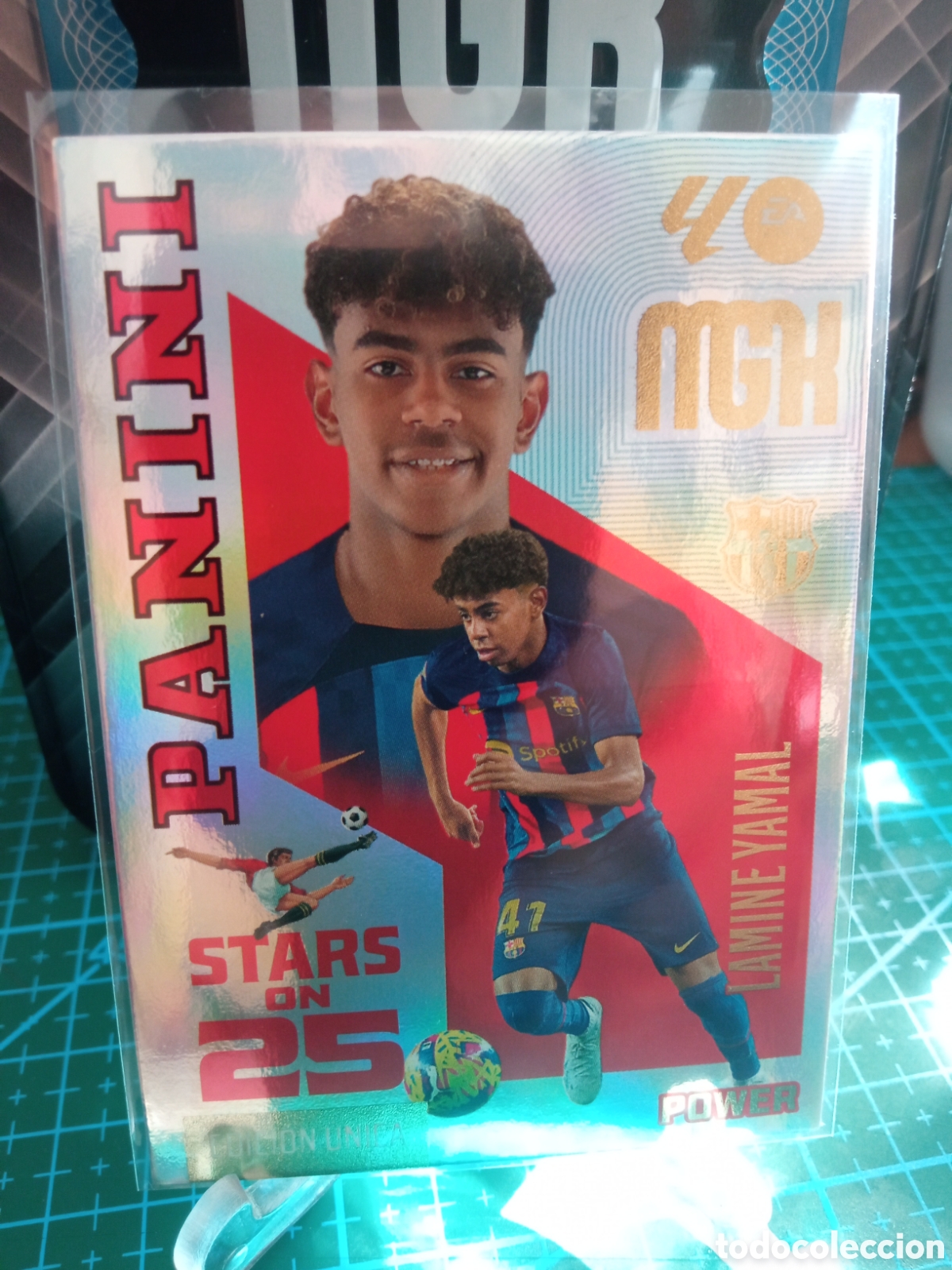 Fu&szlig;ball-Sticker: Lamine Yamal Barcelona Stars on 25 Power Megacracks 26/27 449P