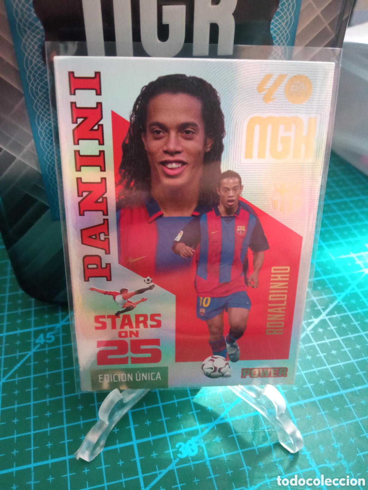 Cromos de f&uacute;tbol: Ronaldinho Barcelona Stars on 25 Power Megacracks 26/27 436P