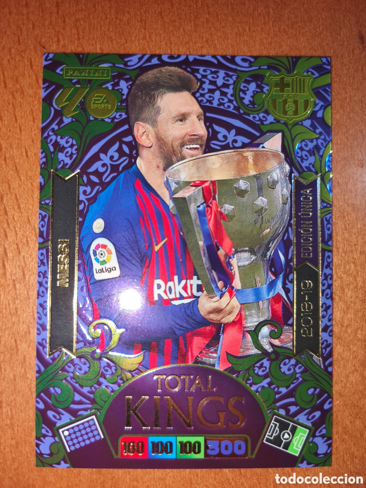 Football Stickers: Messi TOTAL KINGS Adrenalyn XL 25/26 Barcelona